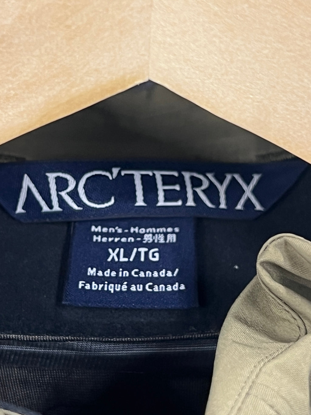 Arcteryx LEAF Alpha GEN 1 GoreTex Jacket Crocodile - Size XL