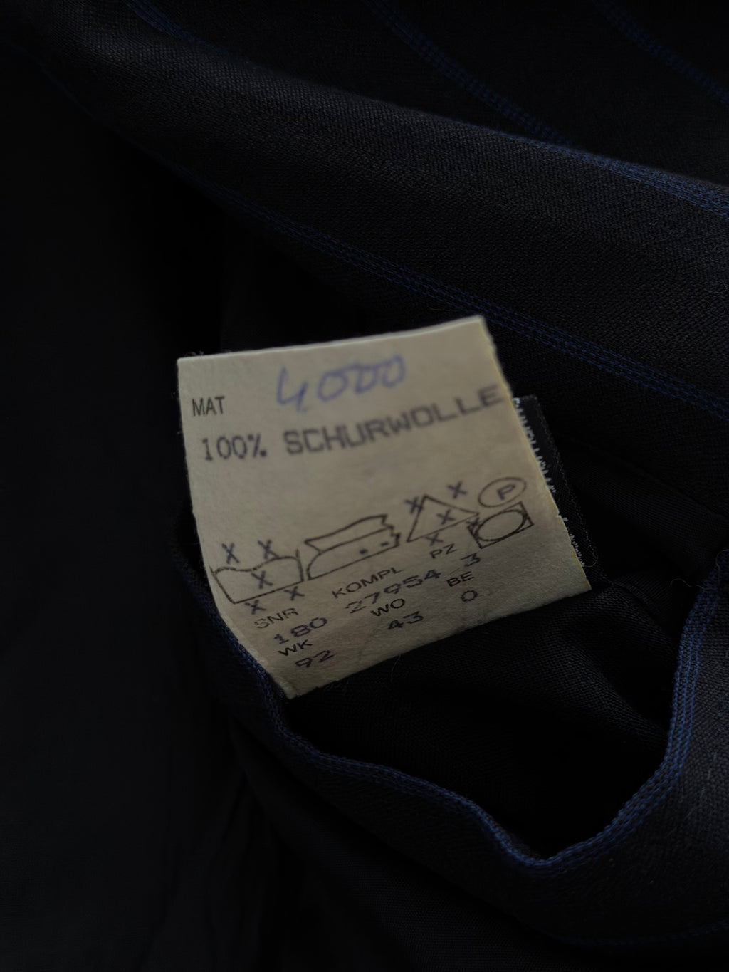 Hugo Boss 1980s Peaked Lapel Double Breasted Pleated Wool Suit - Size XXL Jacket / 34" Waist