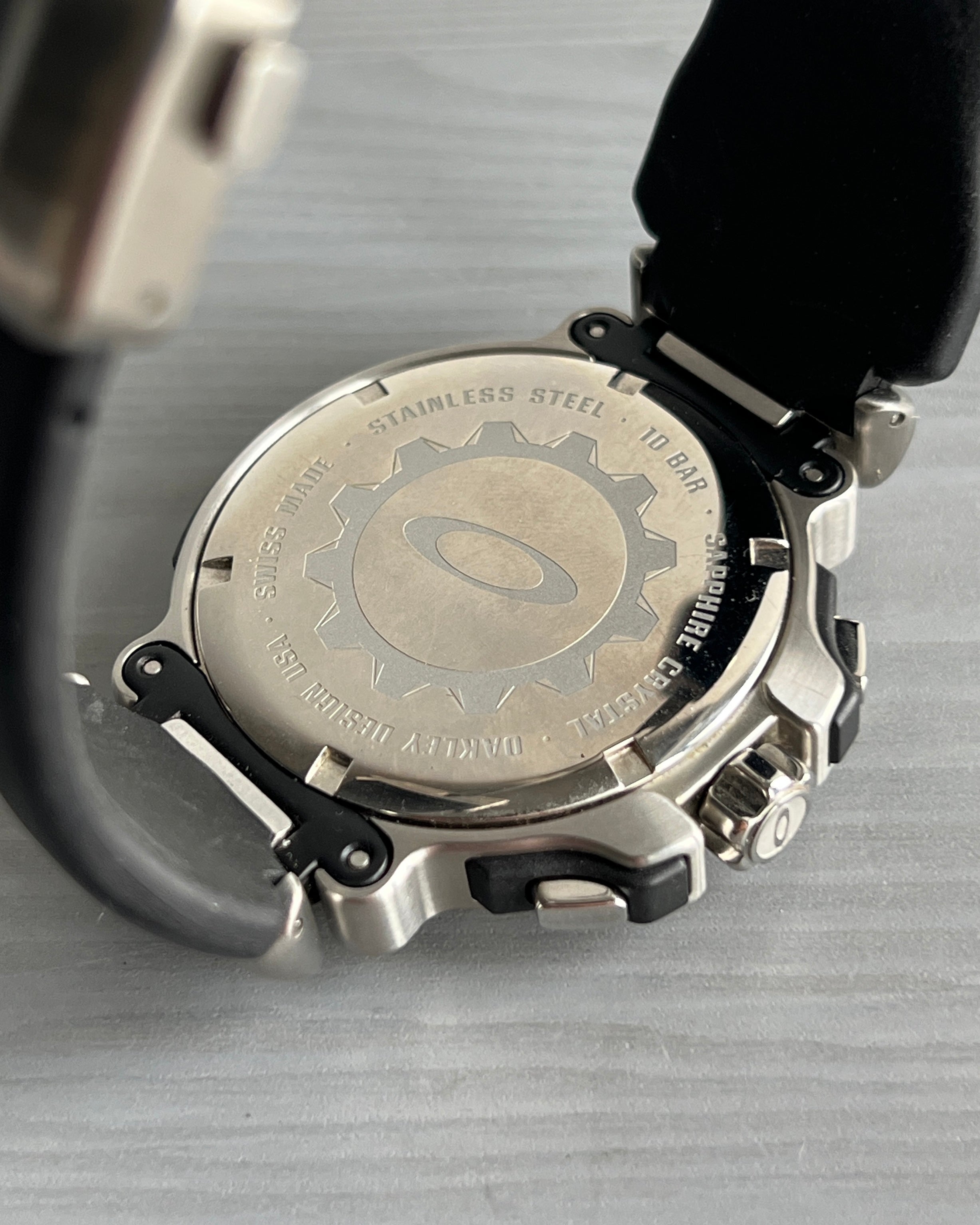 Oakley Crankcase Large 3-Hand Stainless Steel Carbon Watch