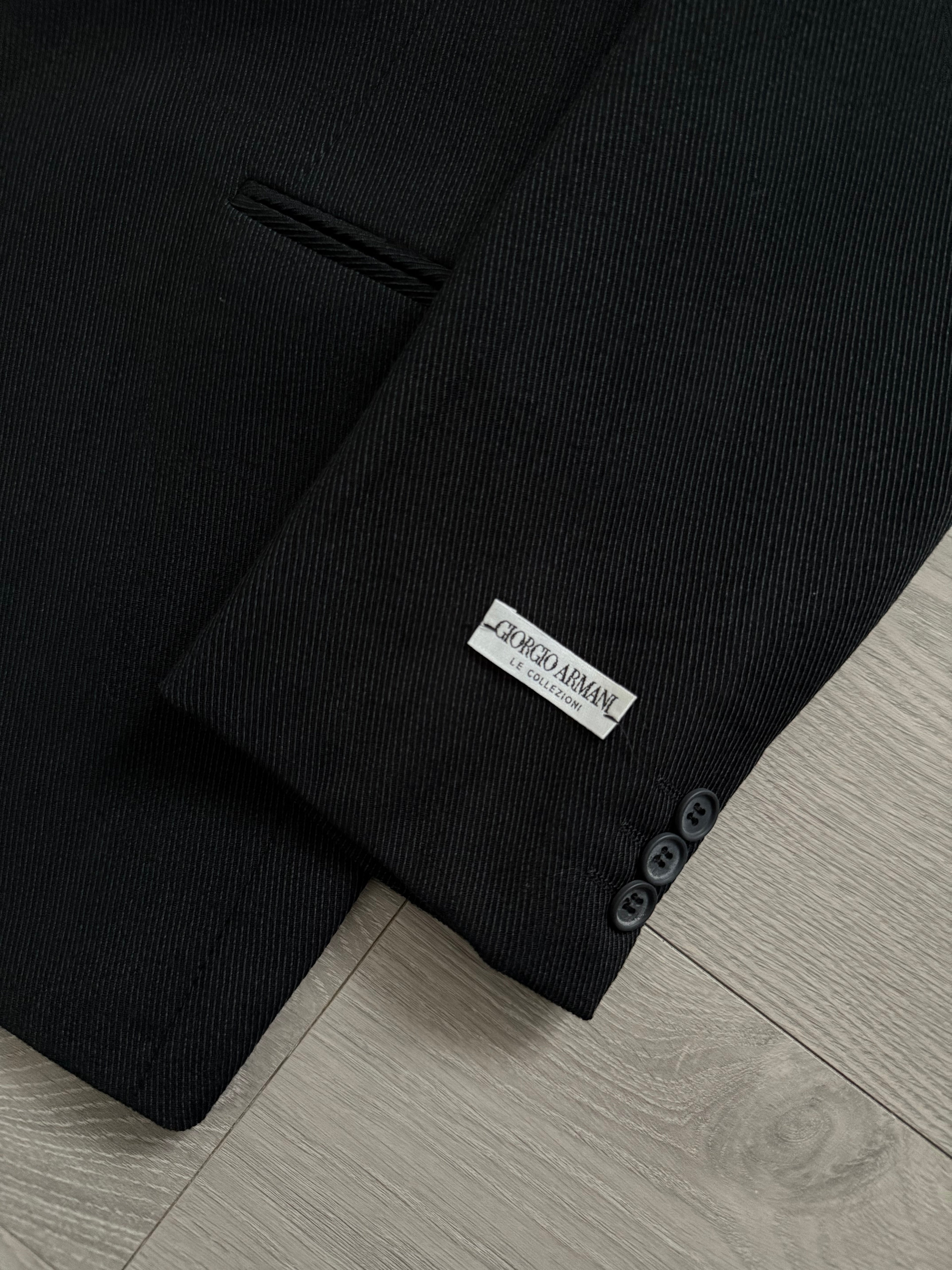 Giorgio Armani 1980s 2B Pleated Wool Suit Black New - Size L Jacket / 32" Waist