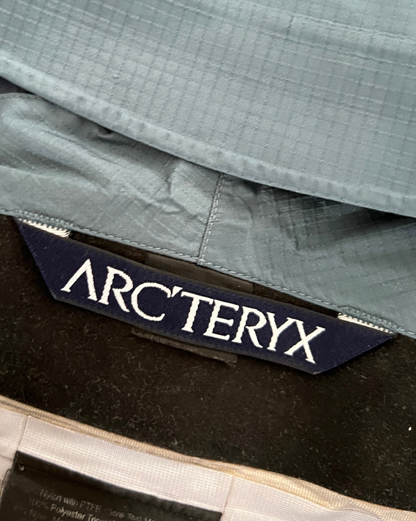 Arcteryx Early 00s Theta GoreTex Shell Jacket in Smoke Blue - Size Mens XS / Womens S