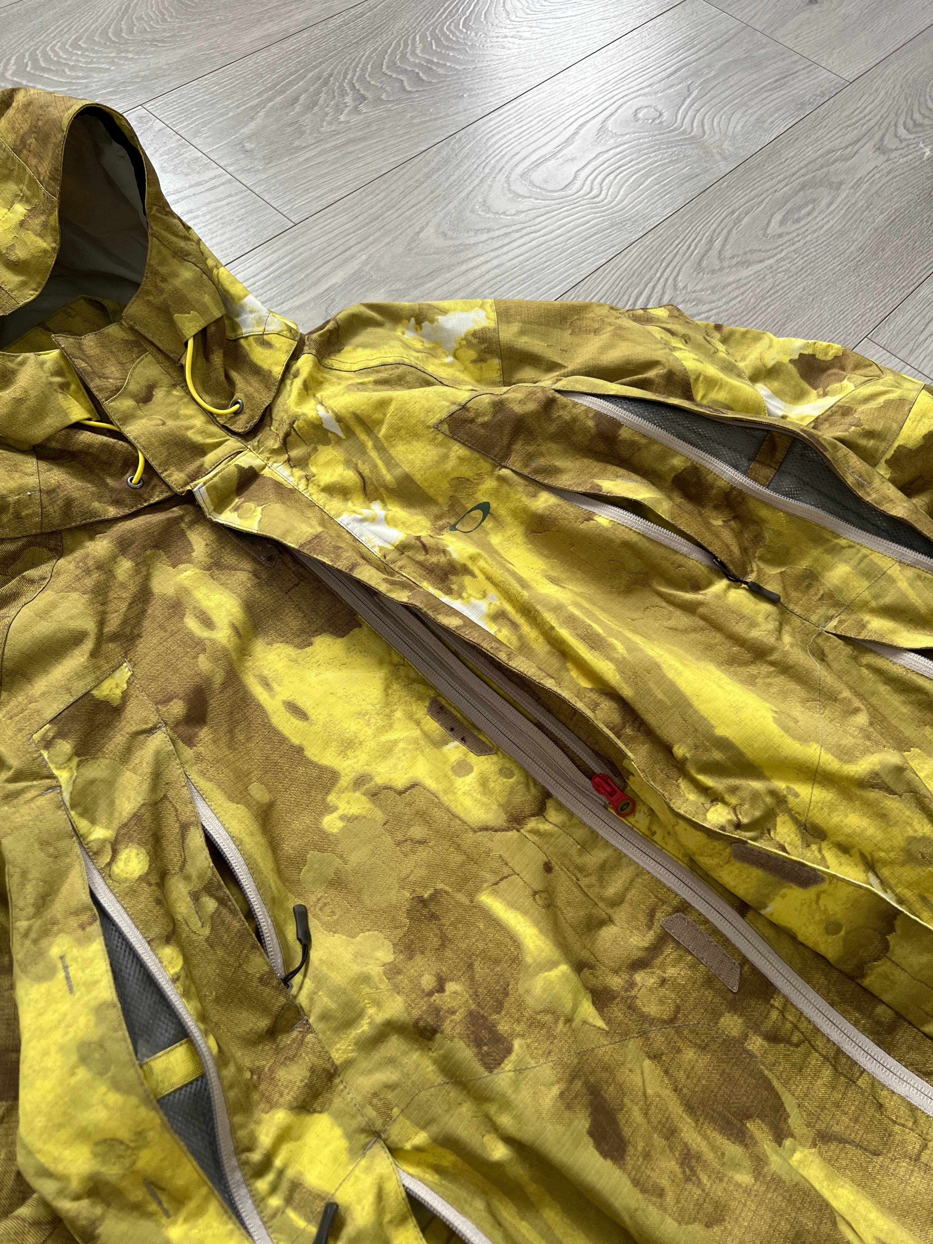 Oakley FW2008 Night Vision Camo Magnetic Hood Waterproof Vent Jacket - Size S