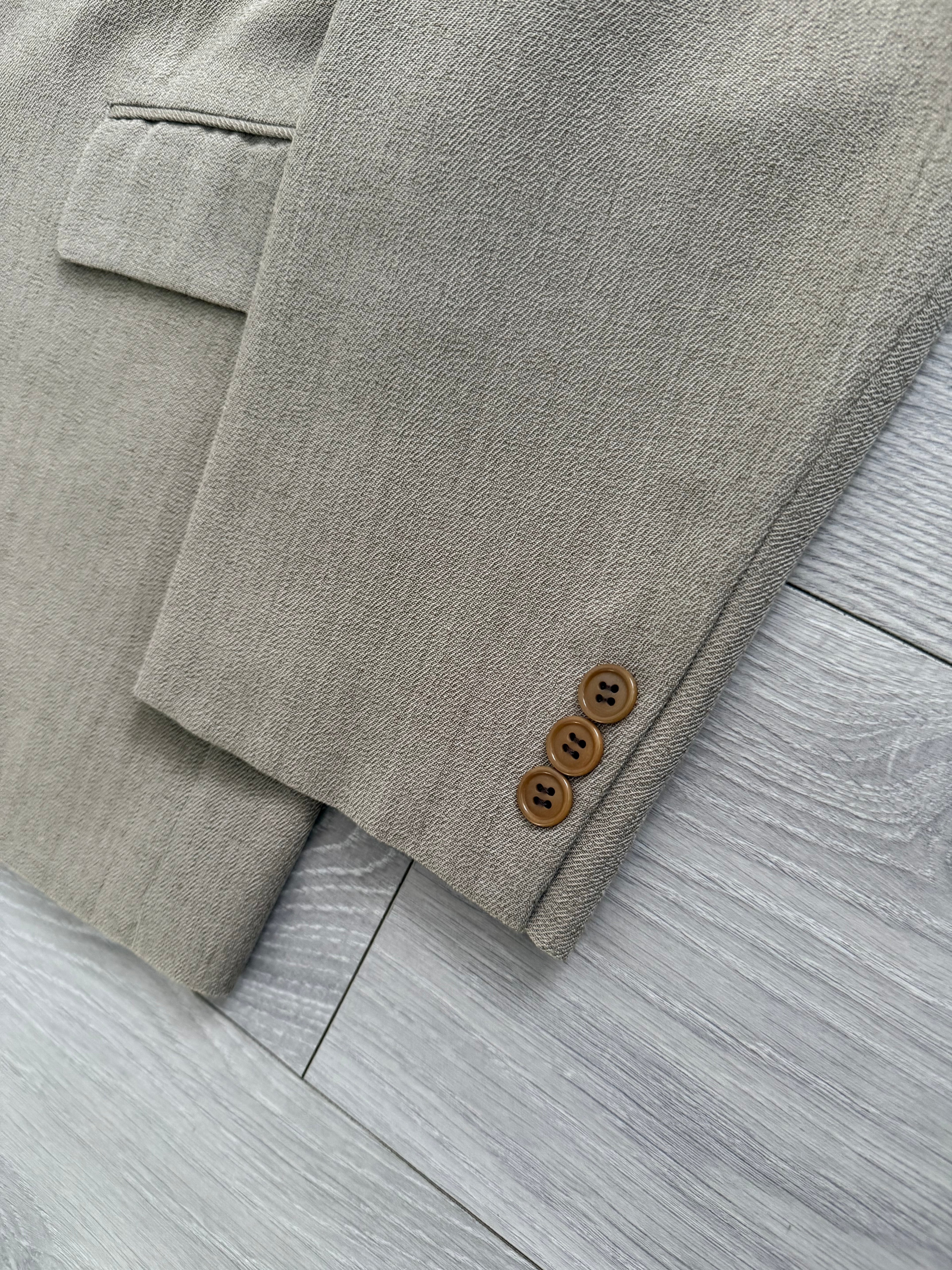 Paul Smith 1990s 3B Double Pleat Crepe Weave Wool Suit Stone Beige - Size L Jacket / 31" Waist