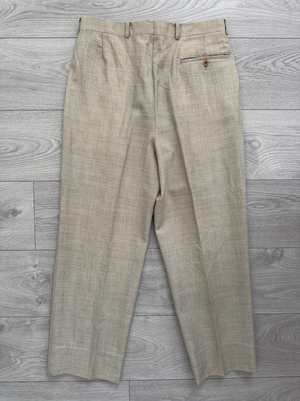 Paul Smith 1990s 2B Wool Silk Ecru Pleated Suit - Size S Jacket / 31" Waist