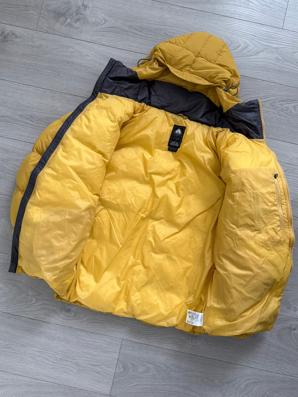 Nike ACG 00s Technical Down Puffer Jacket - Size XL