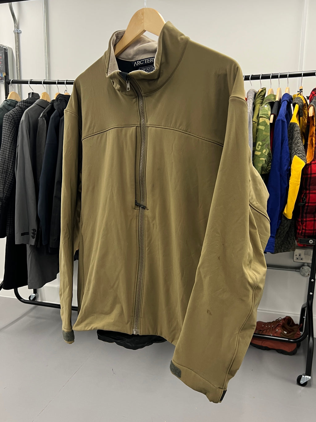 Arcteryx LEAF VERTX Justice Softshell Fleece Lined Utility Jacket - Size L