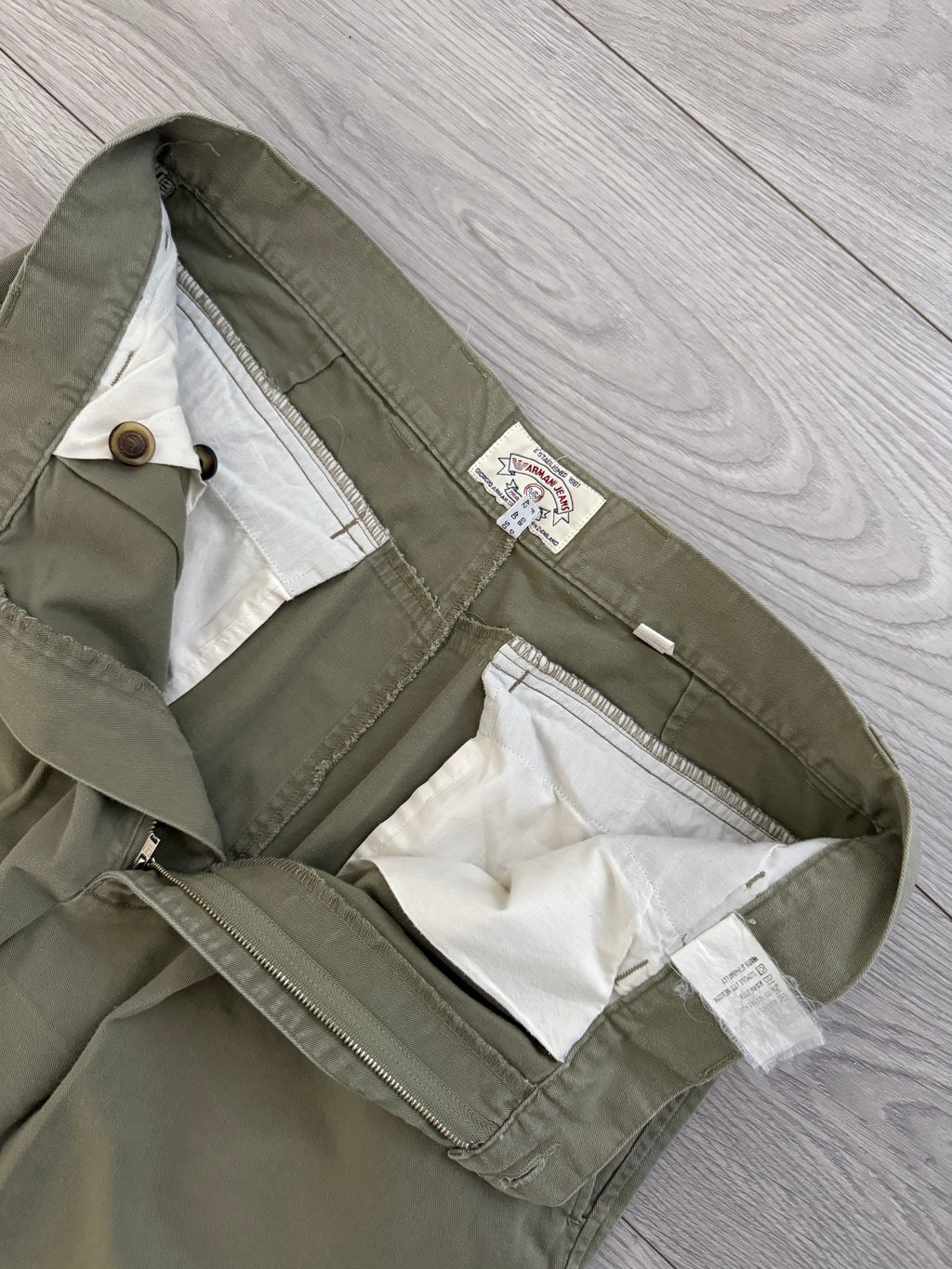 Armani 1990s Pleated Green Chino Pants - Size 34" Waist