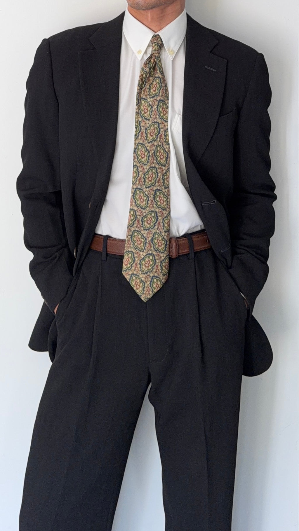 Armani 1990s 2B Textured Herringbone Wool Pleated Black Suit - Size S Jacket / 30" Waist