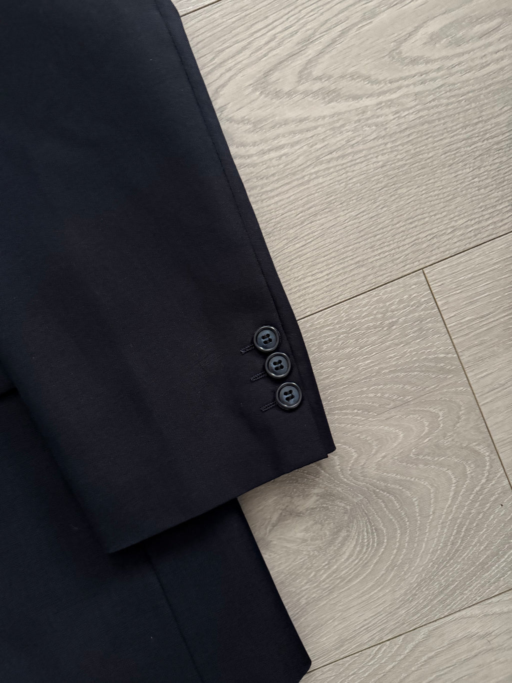 Doremuil Fabric Double Breasted Pleated Wool Suit - Size XL Jacket / 36" Waist