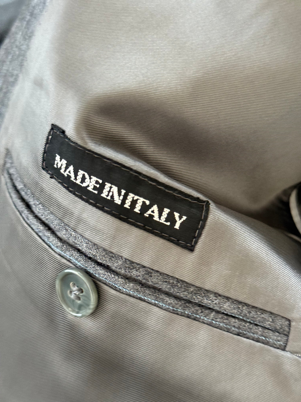 Vintage 1980s Double Breasted Peaked Lapel Pleated Merino Wool Grey Suit & Armani Tie - Size S Jacket / 30" Waist