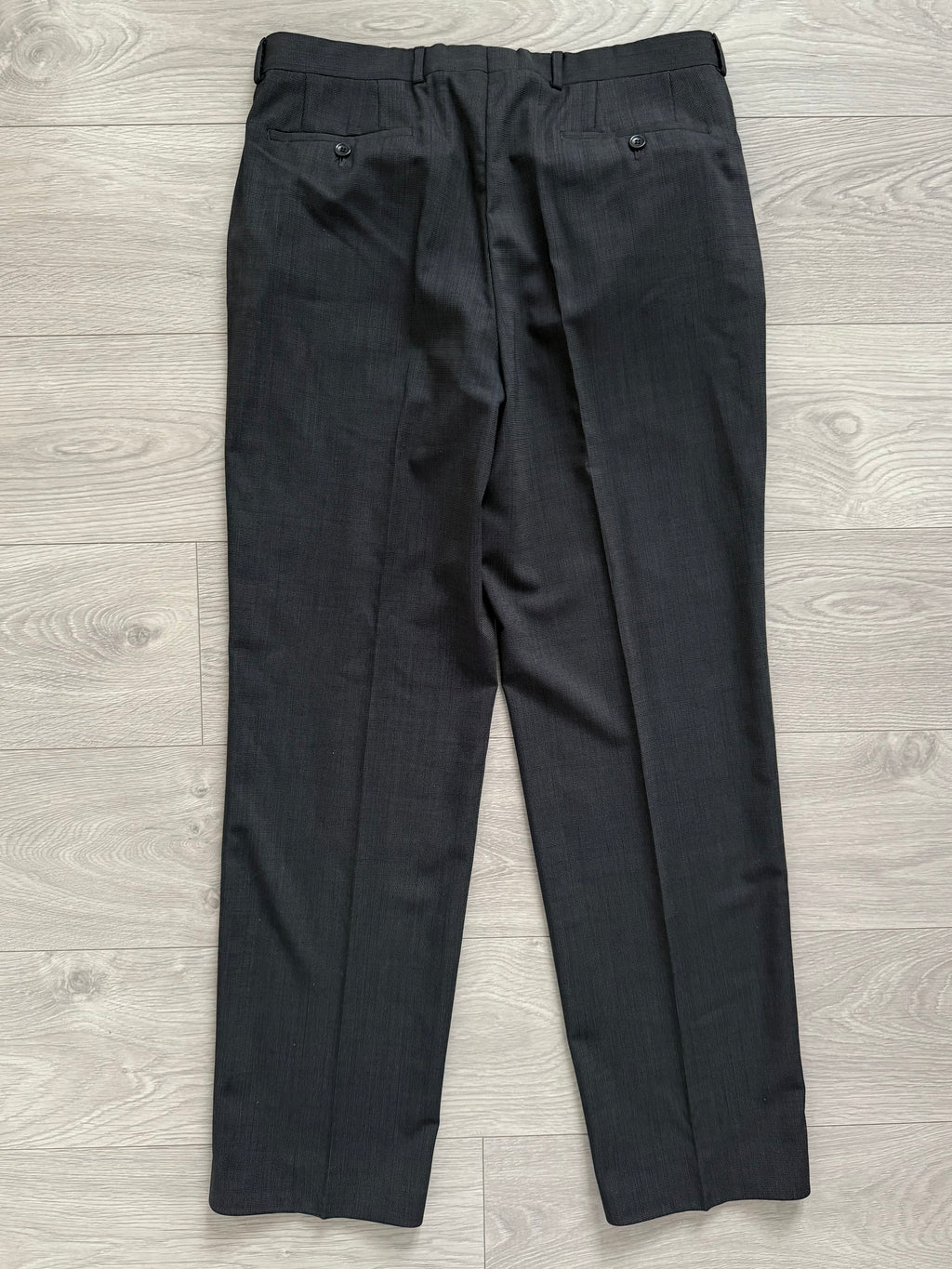 Armani 1990s 3B Charcoal Grey Pleated Wool Suit - Size L Jacket / 34" Waist