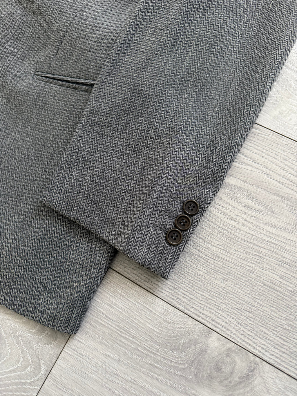Giorgio Armani 1980s Peaked Lapel Double Breasted Herringbone Wool Grey Suit - Size M Jacket / 32" Waist