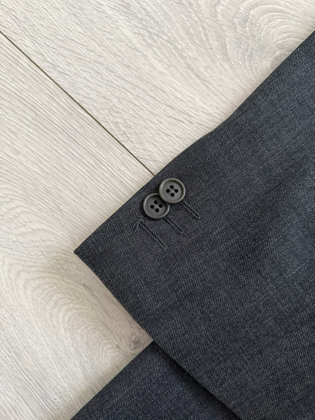 Emporio Armani 1990s 3B Grey Wool Suit - Size XL Jacket / 36" Waist
