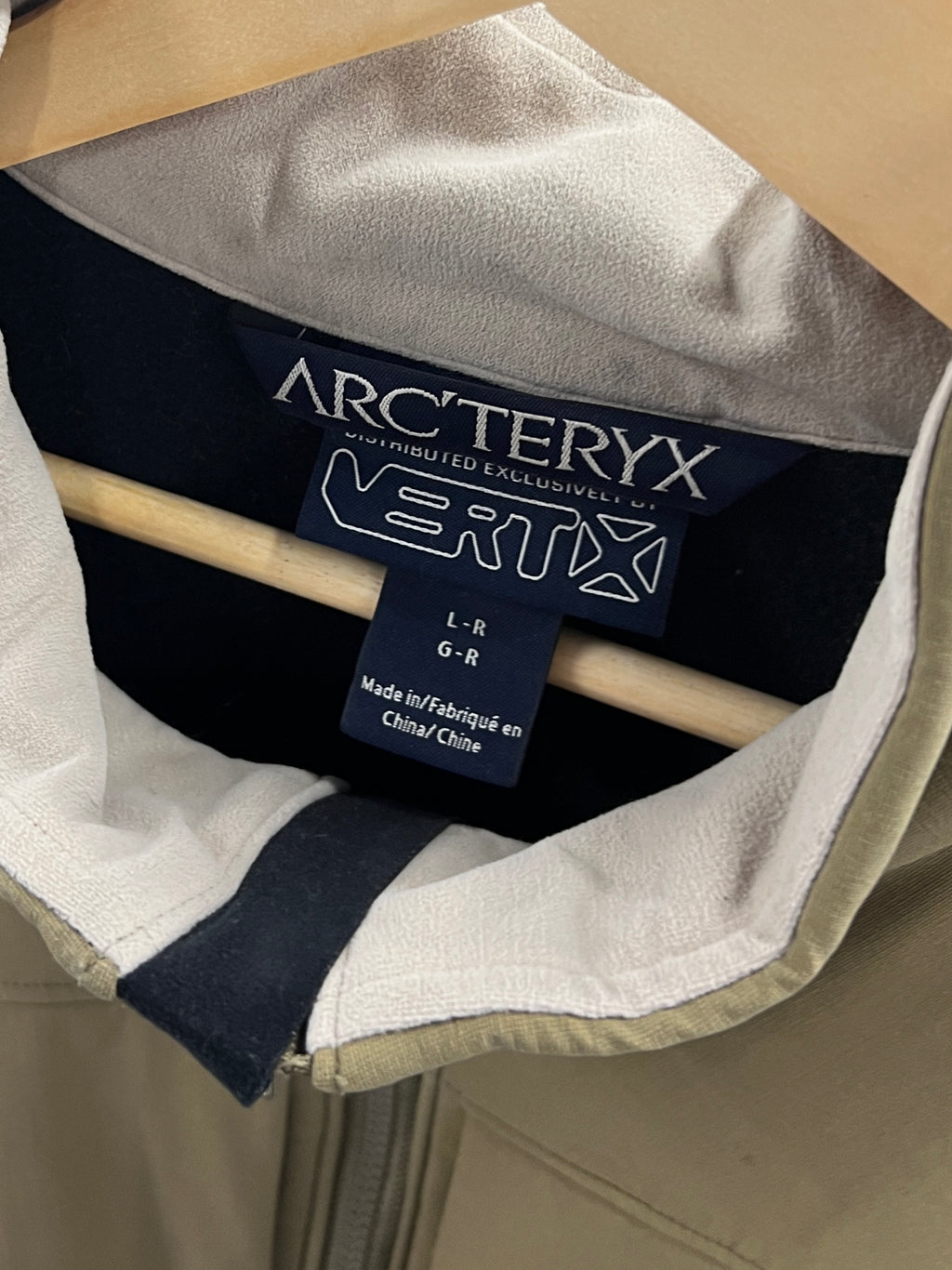 Arcteryx LEAF VERTX Justice Softshell Fleece Lined Utility Jacket - Size L