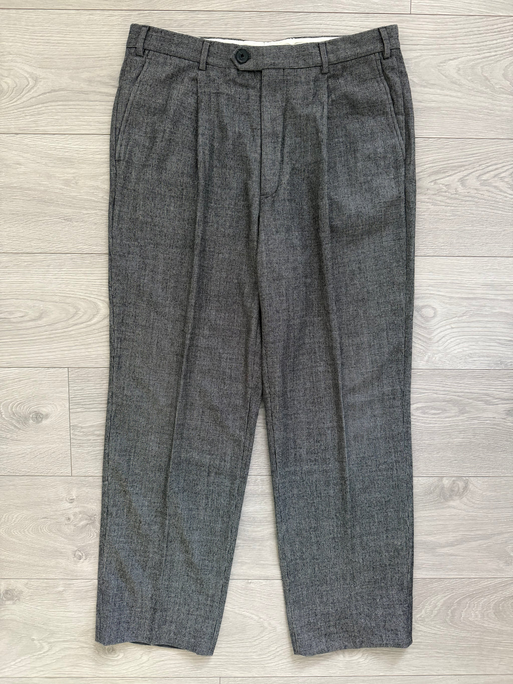 Armani 2000s Pleated Grey Wool Pants - Size 34" Waist