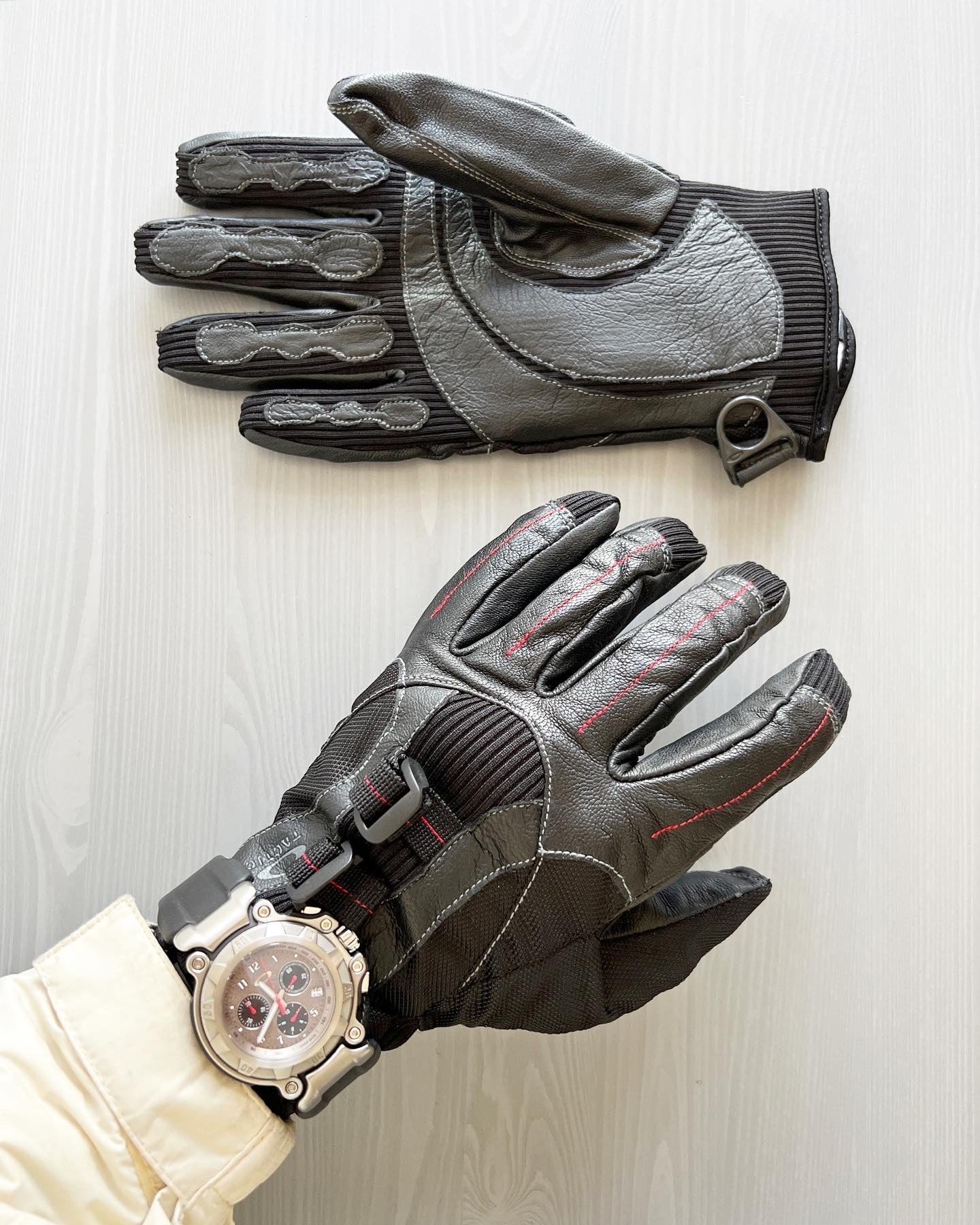 Oakley TFG Technical Multi-Fabric Gloves