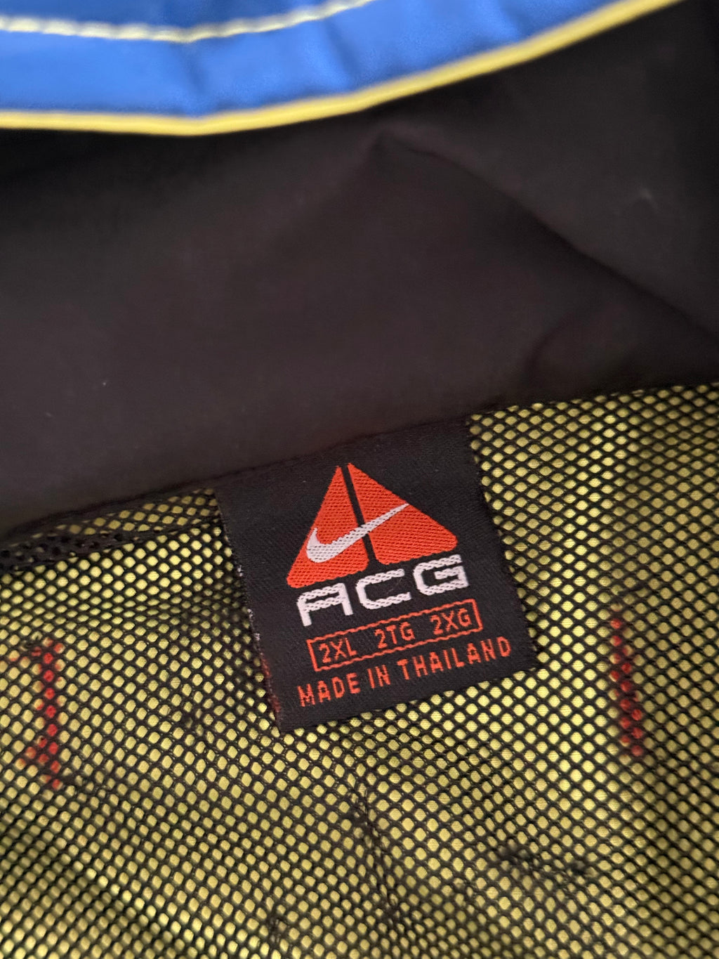 Nike ACG 00s Lungs Era Waterproof Packable Jacket - Size XXL