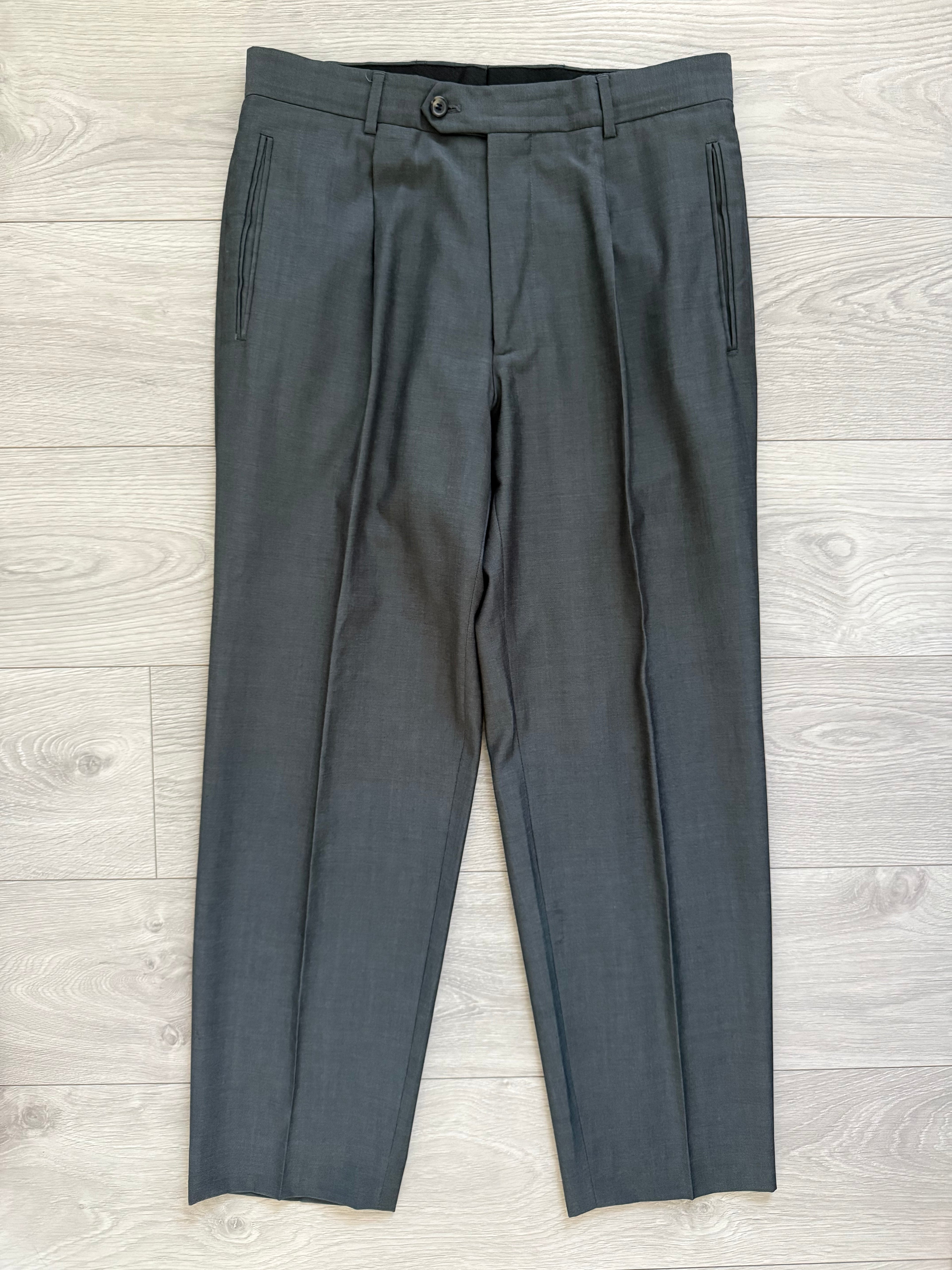 Hugo Boss 1990s 'Sigma' 4B Pleated Wool Grey Suit - Size M Jacket / 32" Waist