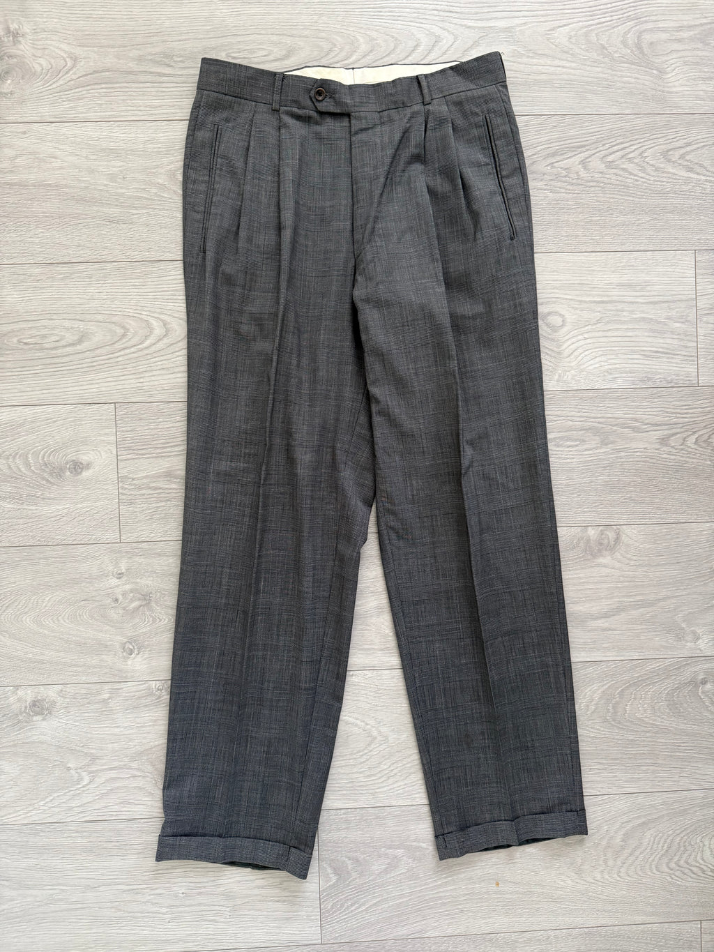 Hugo Boss 1980s 'Poseidon' 3B Pleated Wool Grey Suit - Size L Jacket / 34" Waist