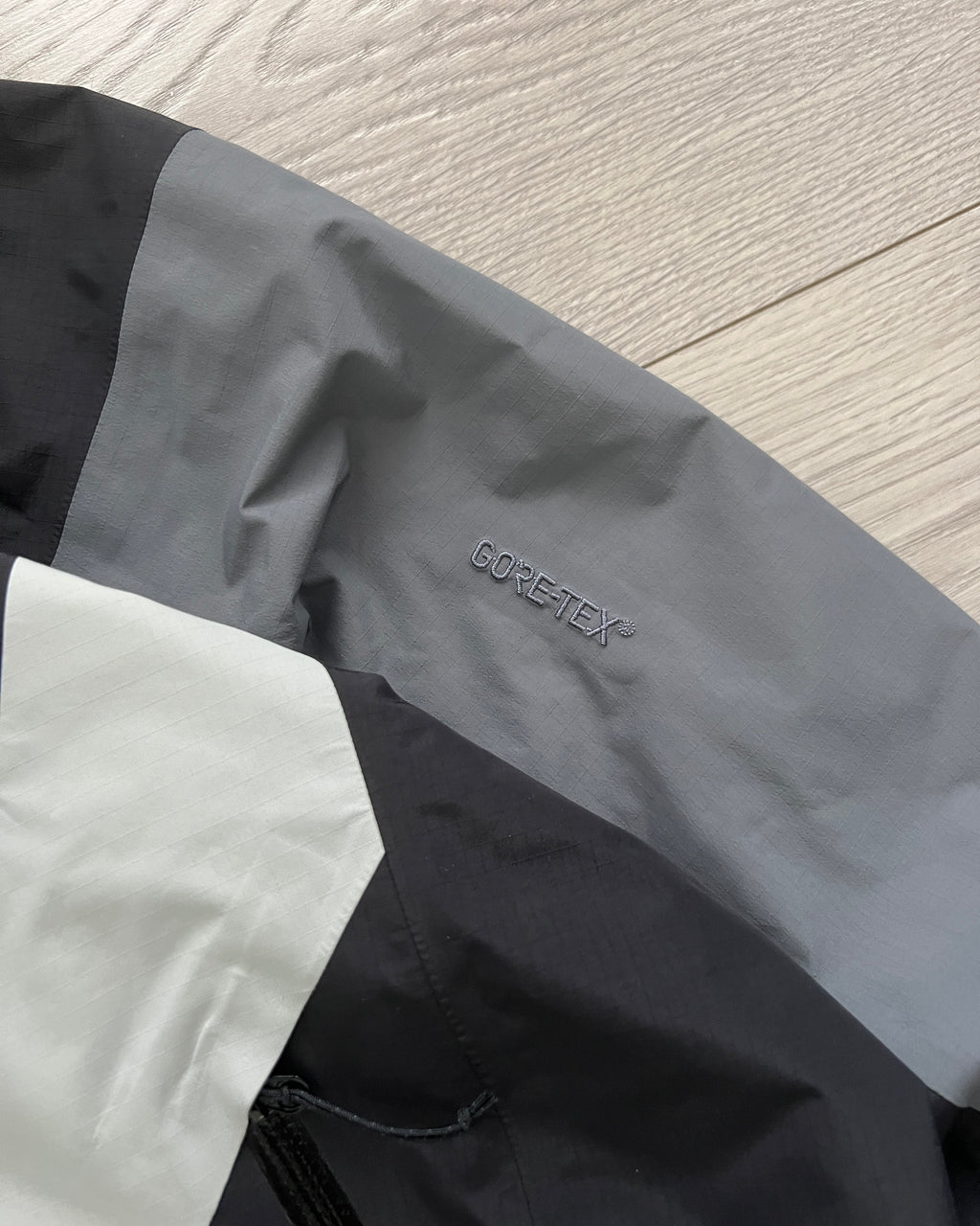 Arcteryx Beams SS2017 Beta Gore-Tex Patchwork Jacket - Size S