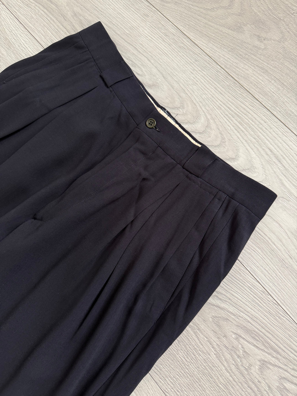 Giorgio Armani 1980s Double Pleat Draped Wool Navy Pants - Size 34" Waist