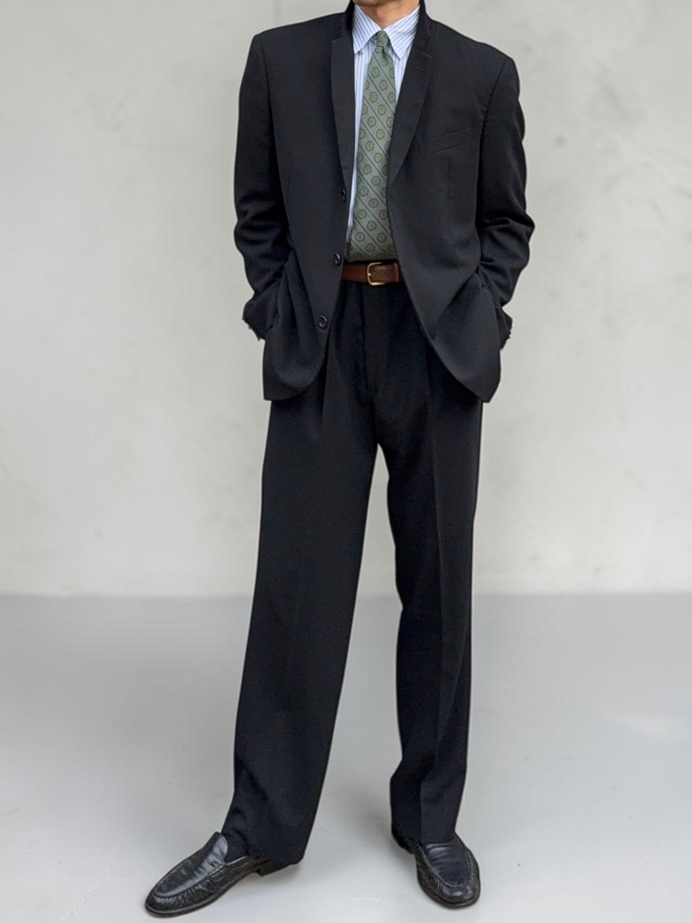 Armani 1990s 3B Draped Wool Black Suit - Size XL Jacket / 36" Waist