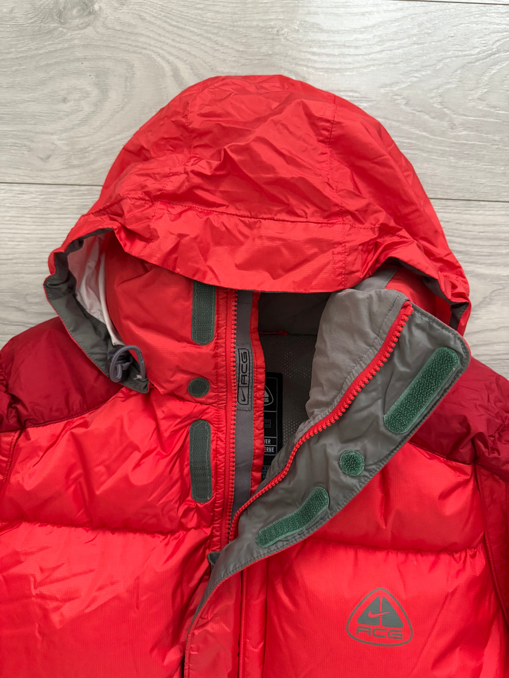 Nike ACG 00s Lungs Era Goose Down Nylon Tech Puffer Jacket - Size XL