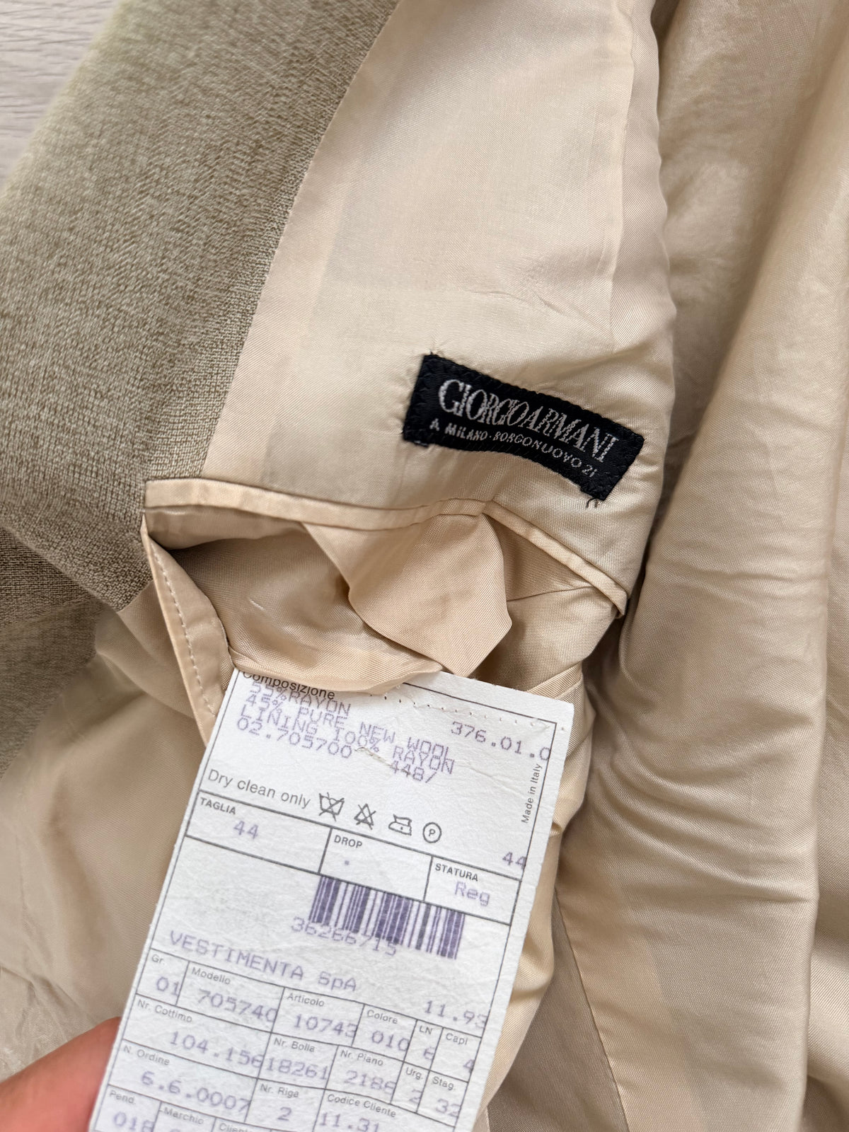 Giorgio Armani Black Label 1990s 2B Pleated Rayon Wool Draped Suit Taupe Beige - Size S Jacket / 29" Waist