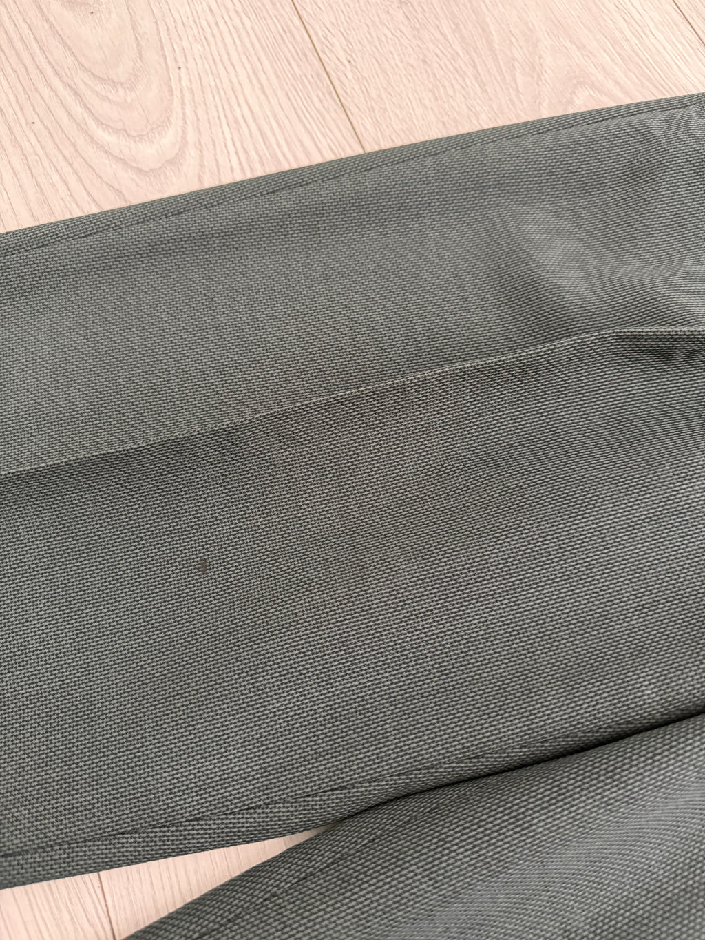 Giorgio Armani 1980s Peaked Lapel Double Breasted Pleated Textured Wool Suit Green - Size S Jacket / 30" Waist