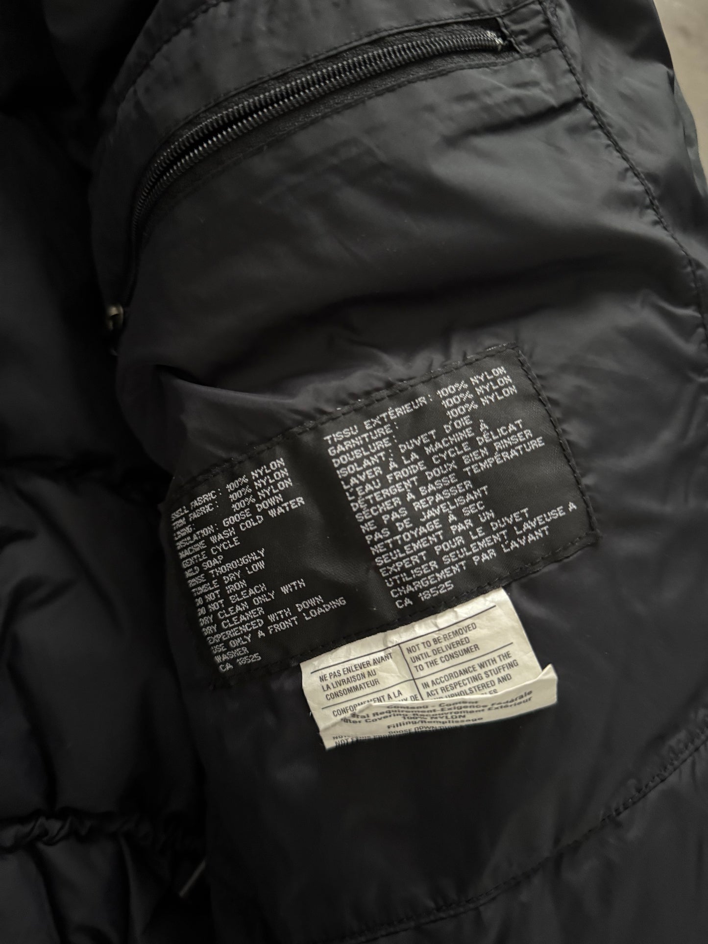 Mountain Hardwear 00s Conduit 'Sub Zero' Down Puffer Jacket - Size M