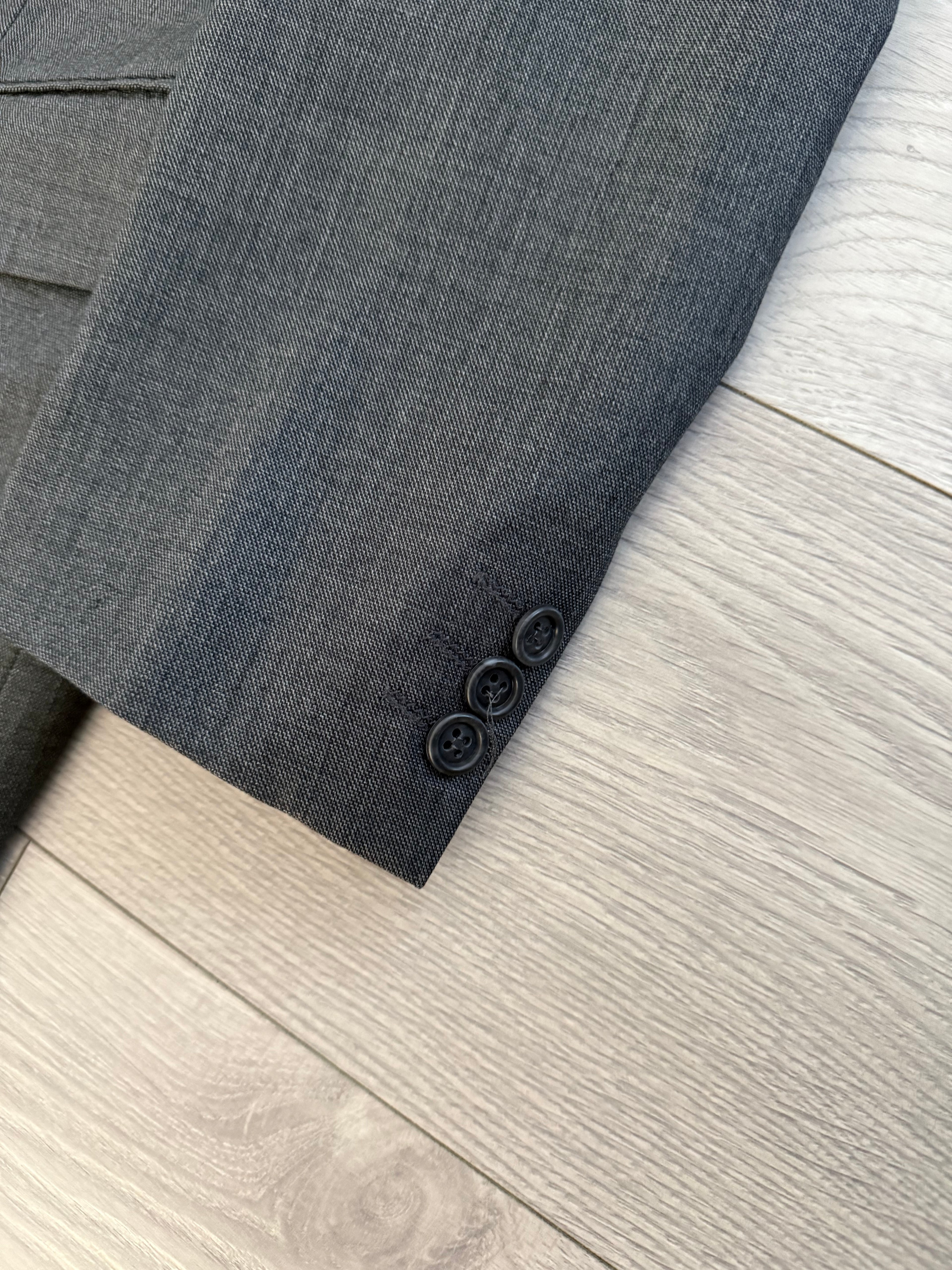 Hugo Boss 1980s 'Bassini Chicago' Peaked Lapel Double Breasted Pleated Wool Cashmere Suit - Size S Jacket / 30" Waist