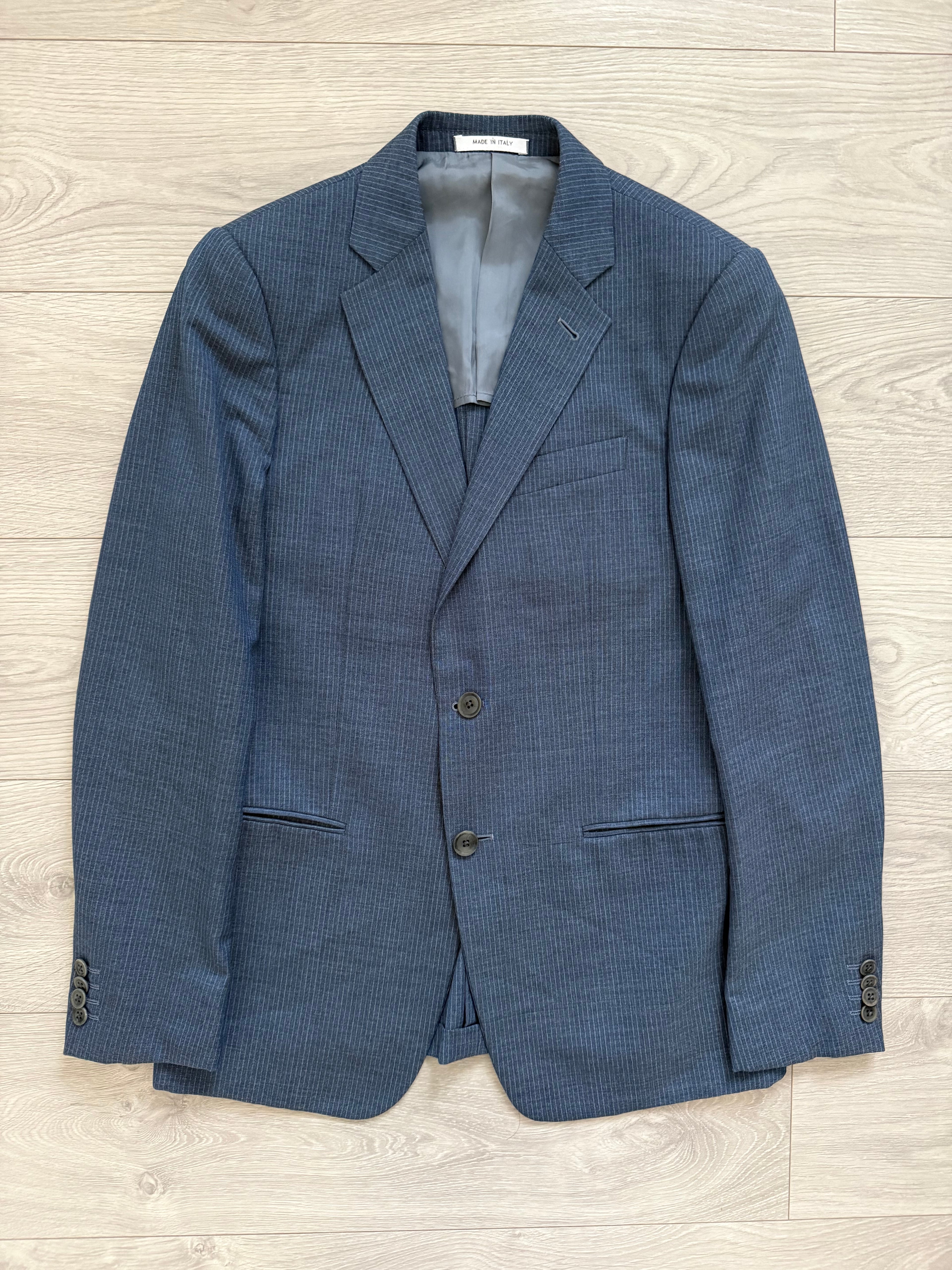 Armani 2000s 2B Pinstripe Pleated Wool Suit - Size S Jacket / 31" Waist