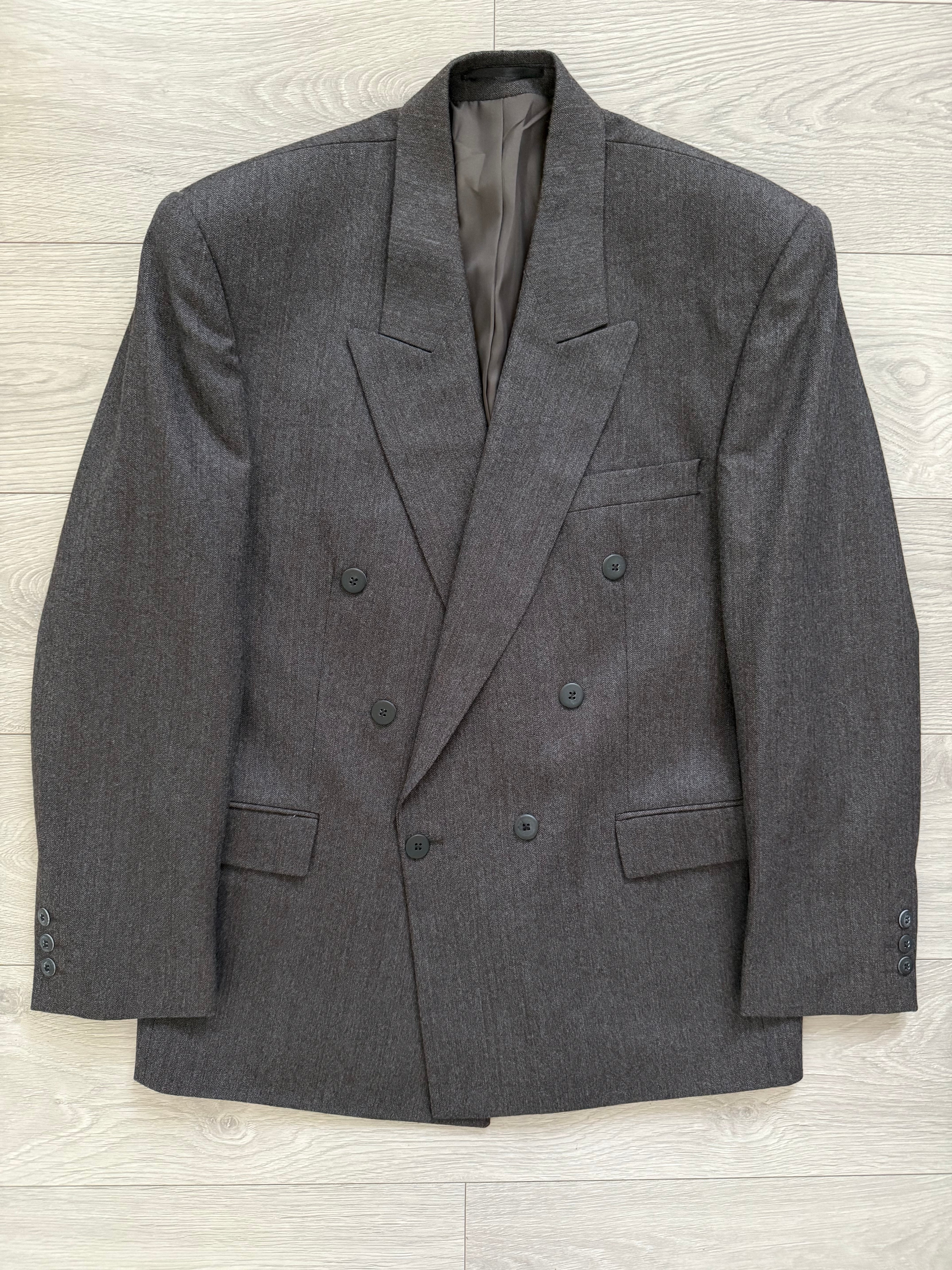 Vintage 1980s Made in England Double Breasted Peaked Lapel Pleated Brown Suit - Size M Jacket / 31" Waist