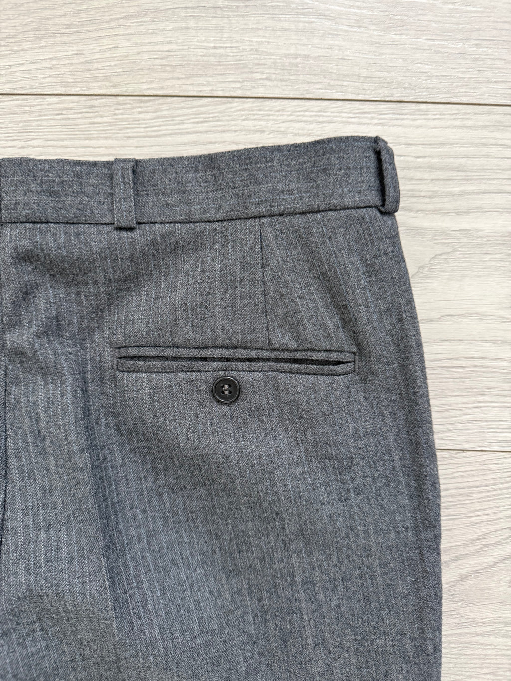Vintage 1980s Peaked Lapel Double Breasted Pleated Wool Suit Grey Made in England - Size S Jacket / 30" Waist