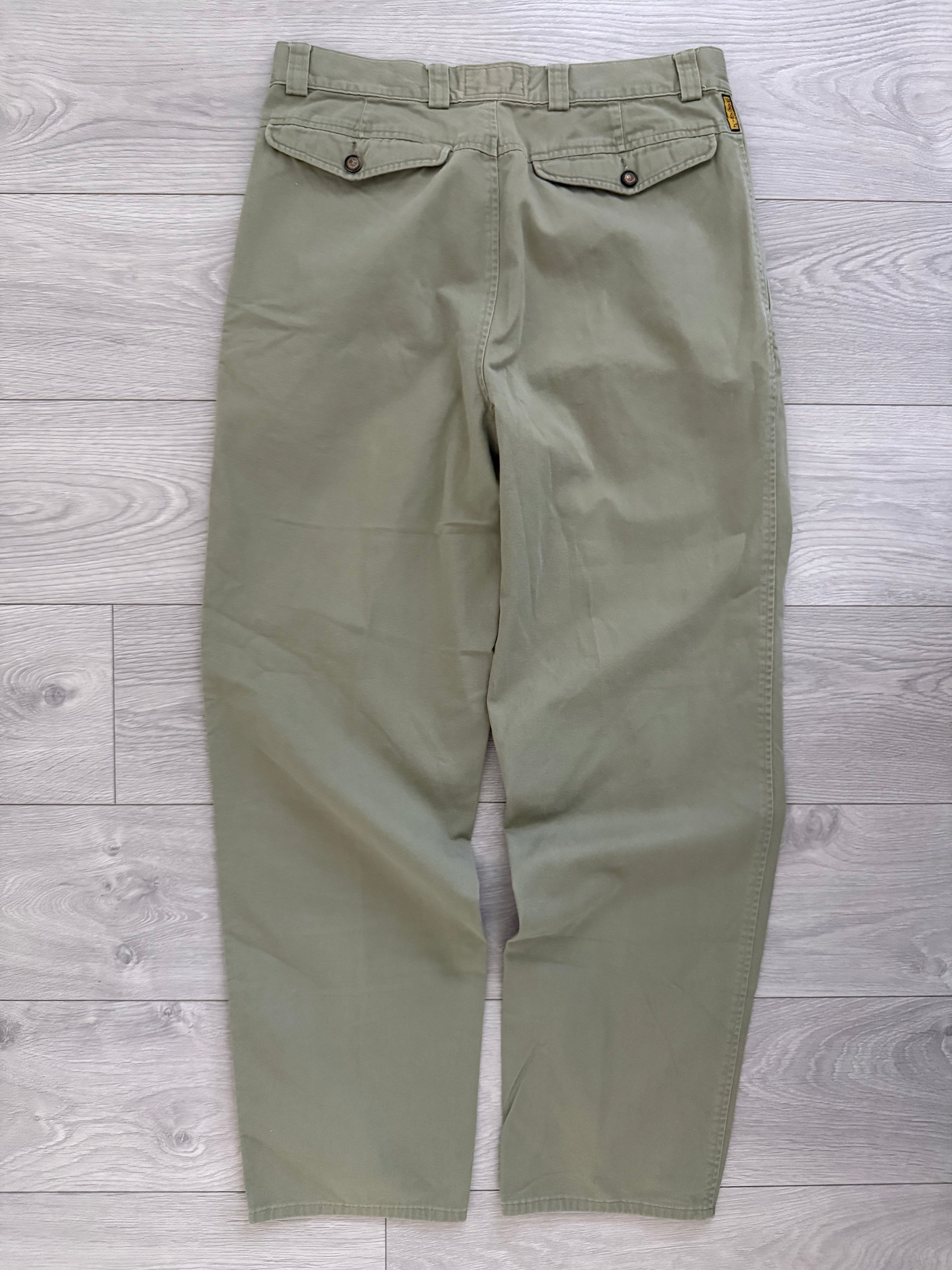 Armani 1990s Pleated Green Chino Pants - Size 34" Waist