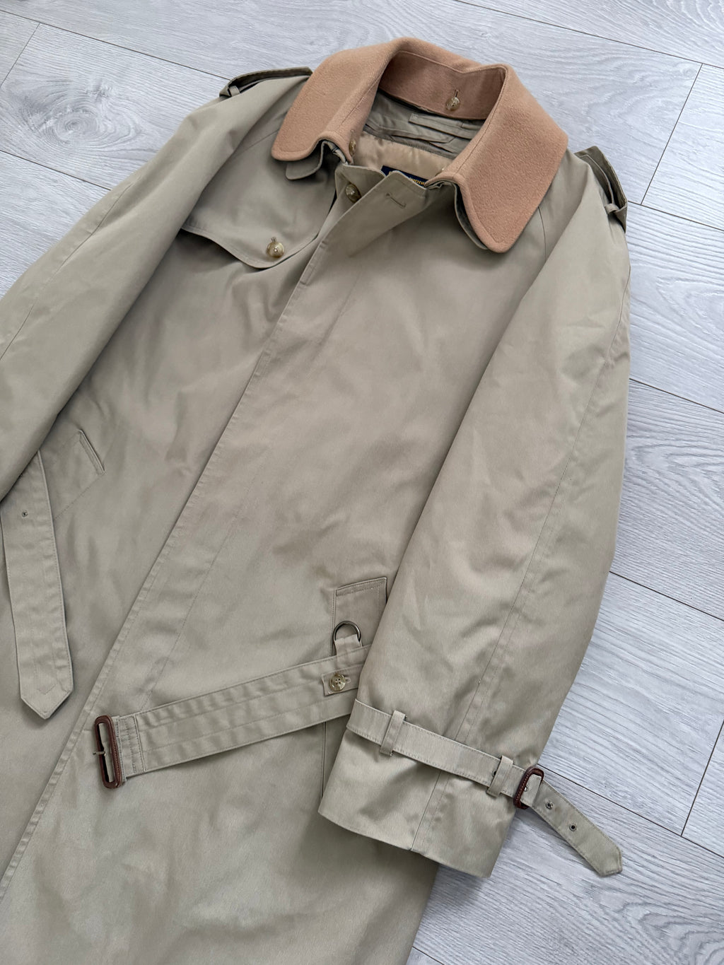 Brooks Brothers Vintage Water Repellent Trench Coat W/ Removable Wool Liner - Size M