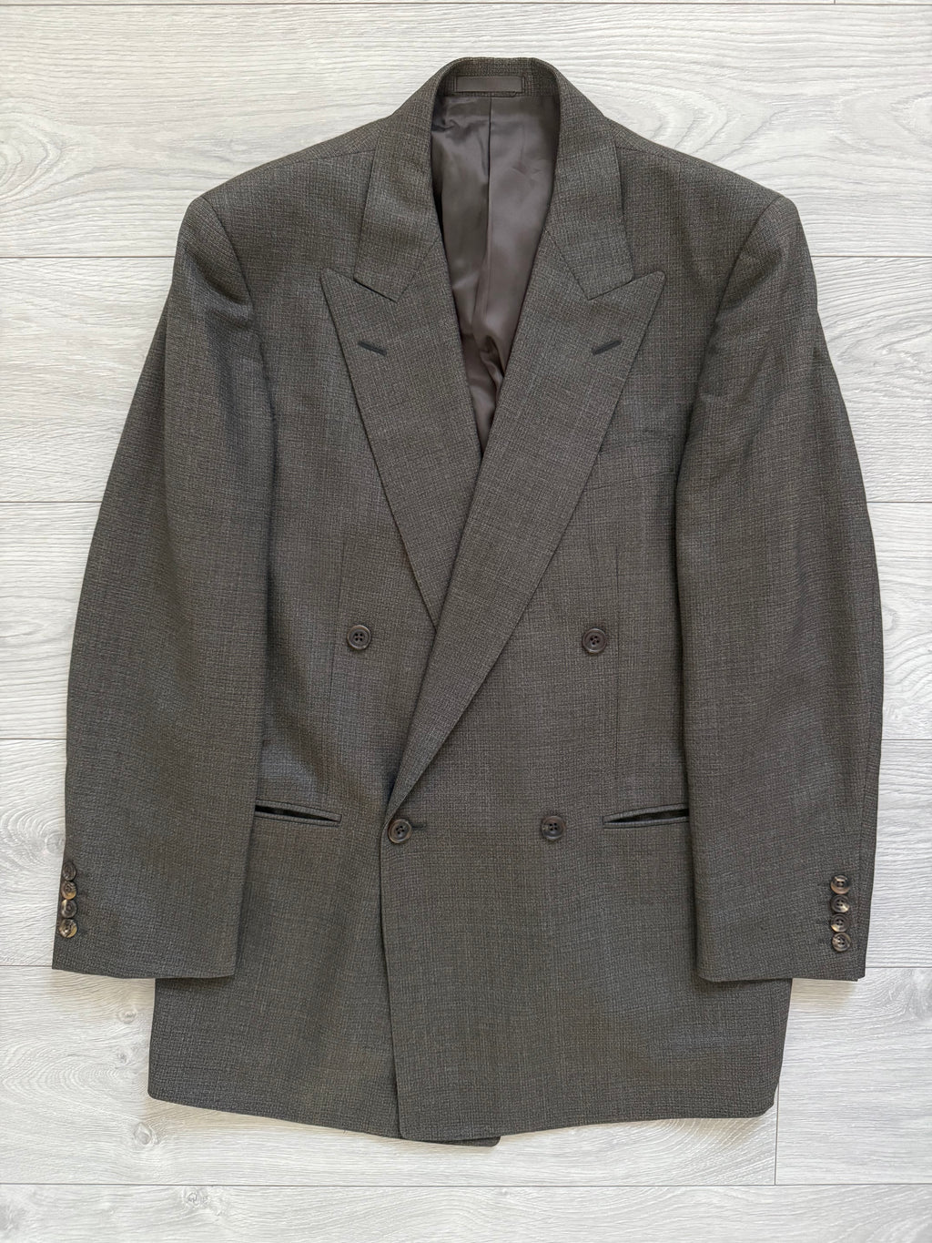 Burberry 1990s Peak Lapel Double Breasted Pleated Textured Brown Suit - Size M Jacket / 32" Waist