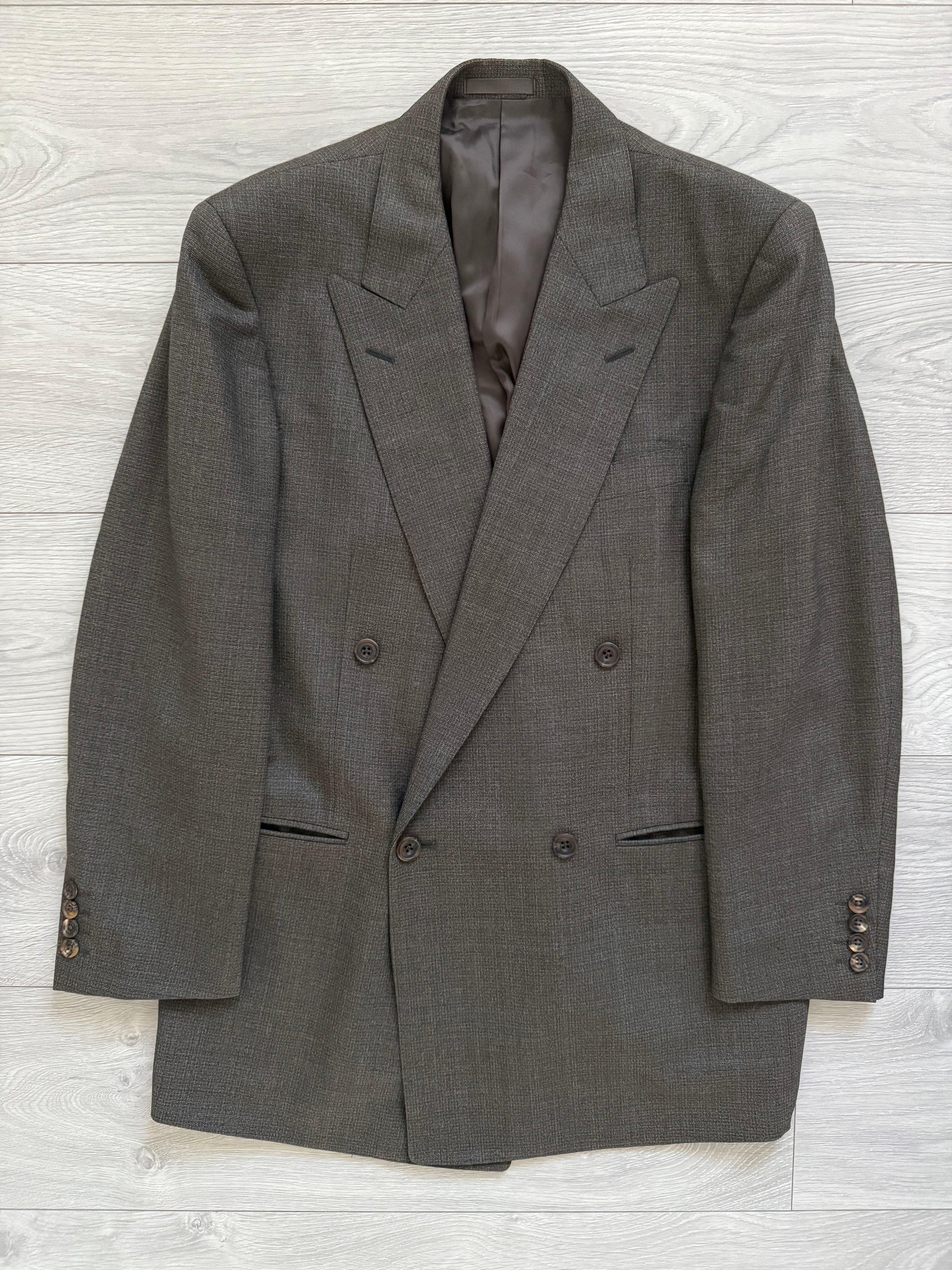 Burberry 1990s Peak Lapel Double Breasted Pleated Textured Brown Suit - Size M Jacket / 32" Waist