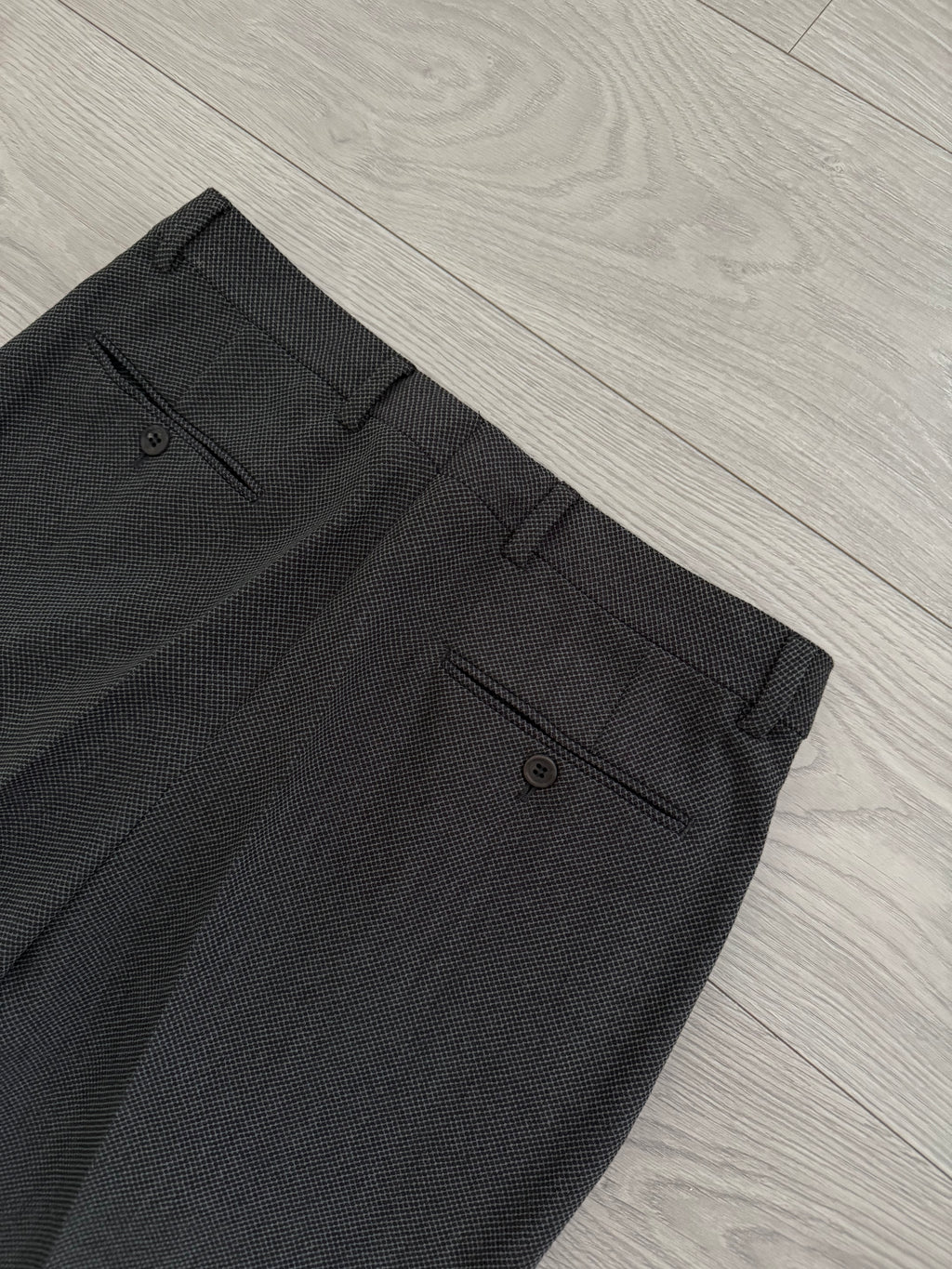 Giorgio Armani 1980s Double Breasted Pleated Wool Suit Grey New - Size L Jacket / 32" Waist