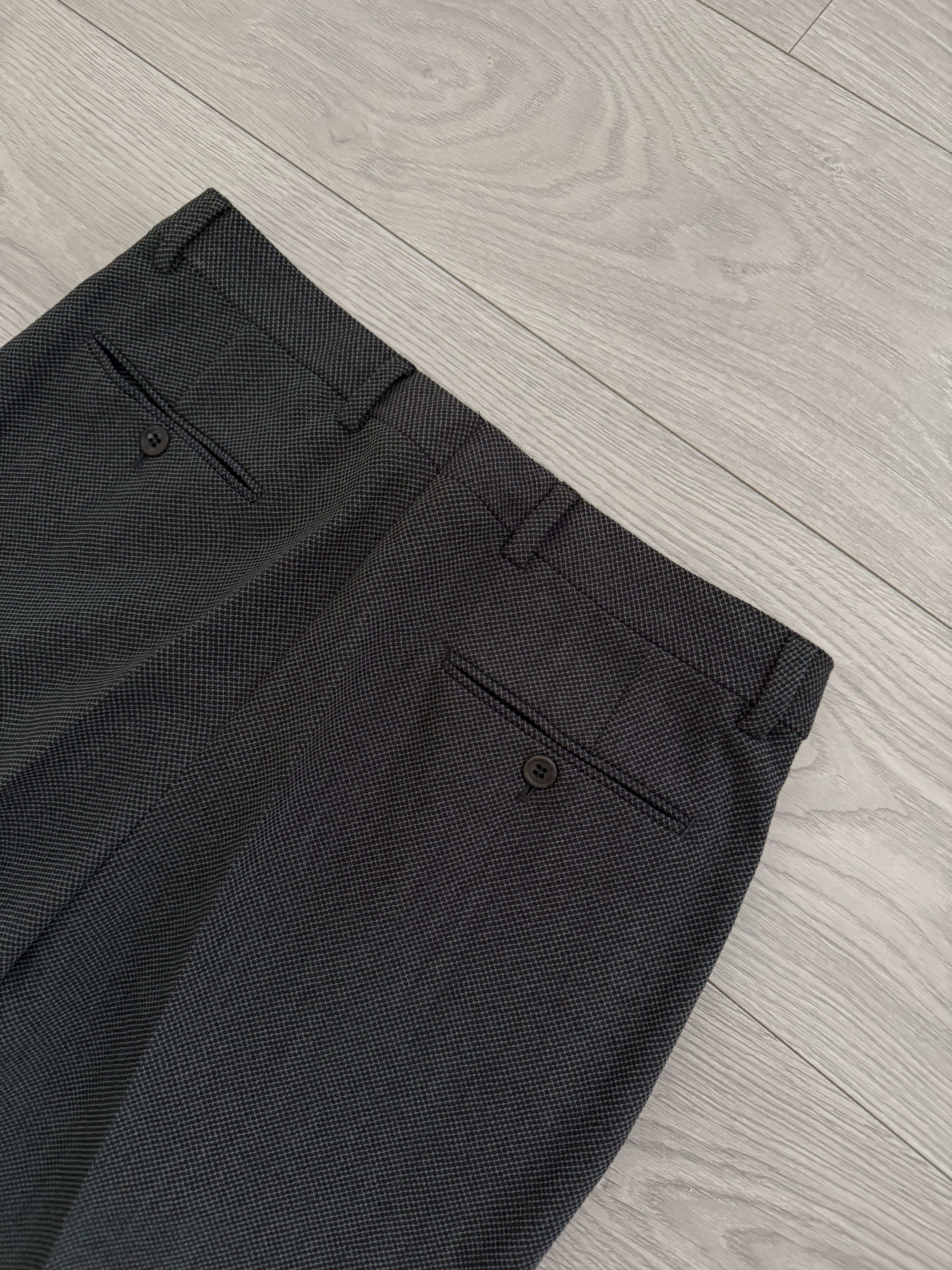 Giorgio Armani 1980s Double Breasted Pleated Wool Suit Grey New - Size L Jacket / 32" Waist