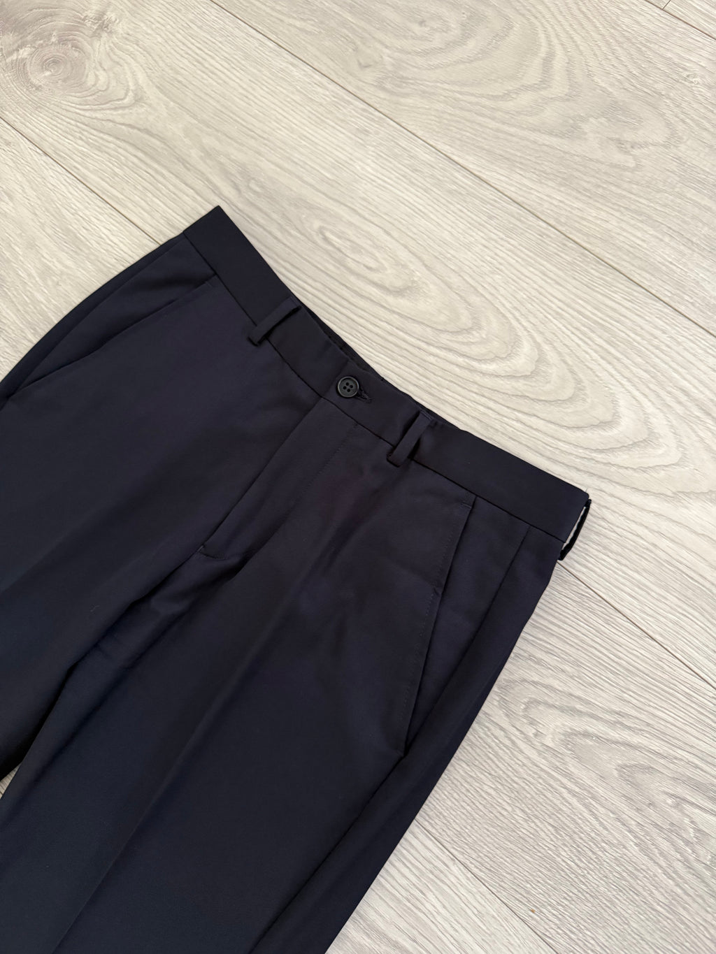 Emporio Armani 2002 3B Super 140's Wool Navy Blue Suit - Size S Jacket / 28" Waist