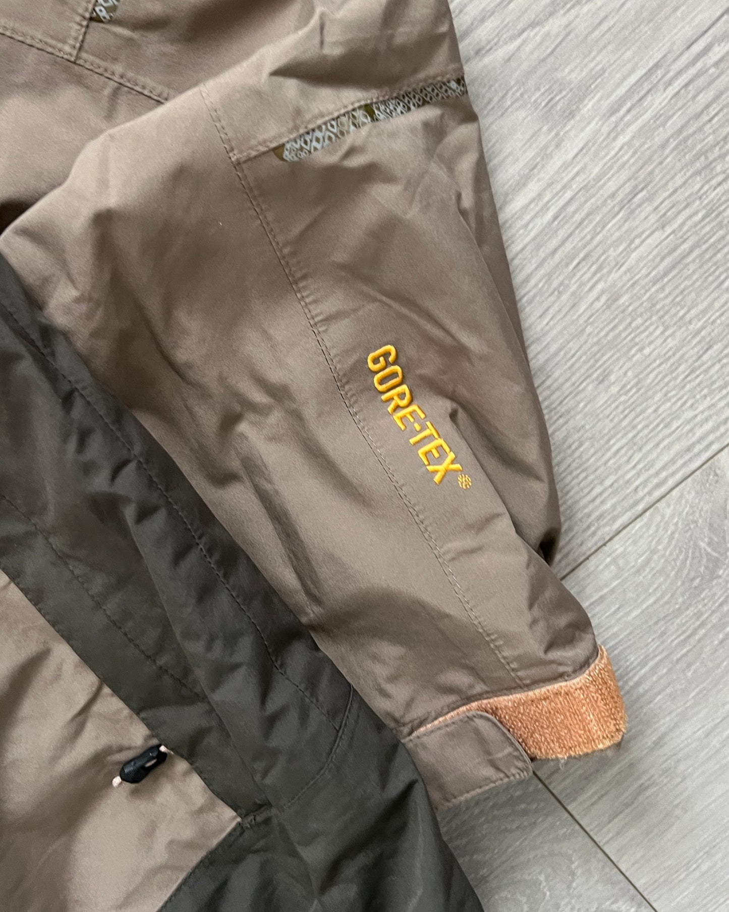 Montbell 00s Gore-Tex Waterproof Technical Jacket - Size S