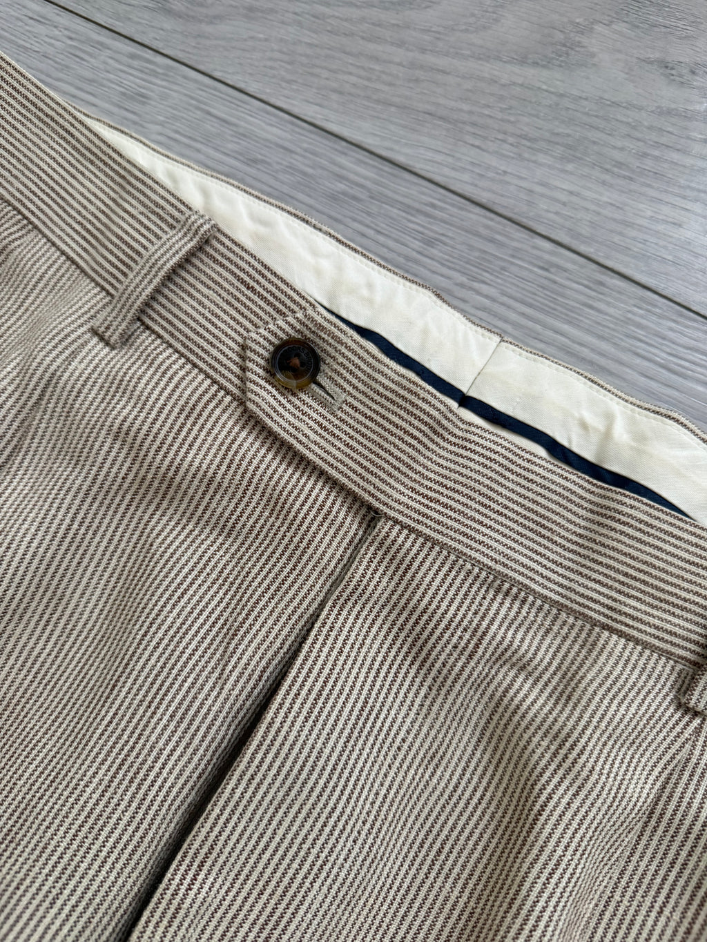 Brooks Brothers 1990s Pleated Wool Silk Linen Seersucker Beige Pants - Size 34" Waist