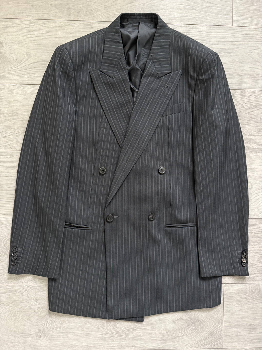 Armani 1990s Peaked Lapel Double Breasted Pleated Silk Wool Suit Striped Grey - Size L Jacket / 34" Waist