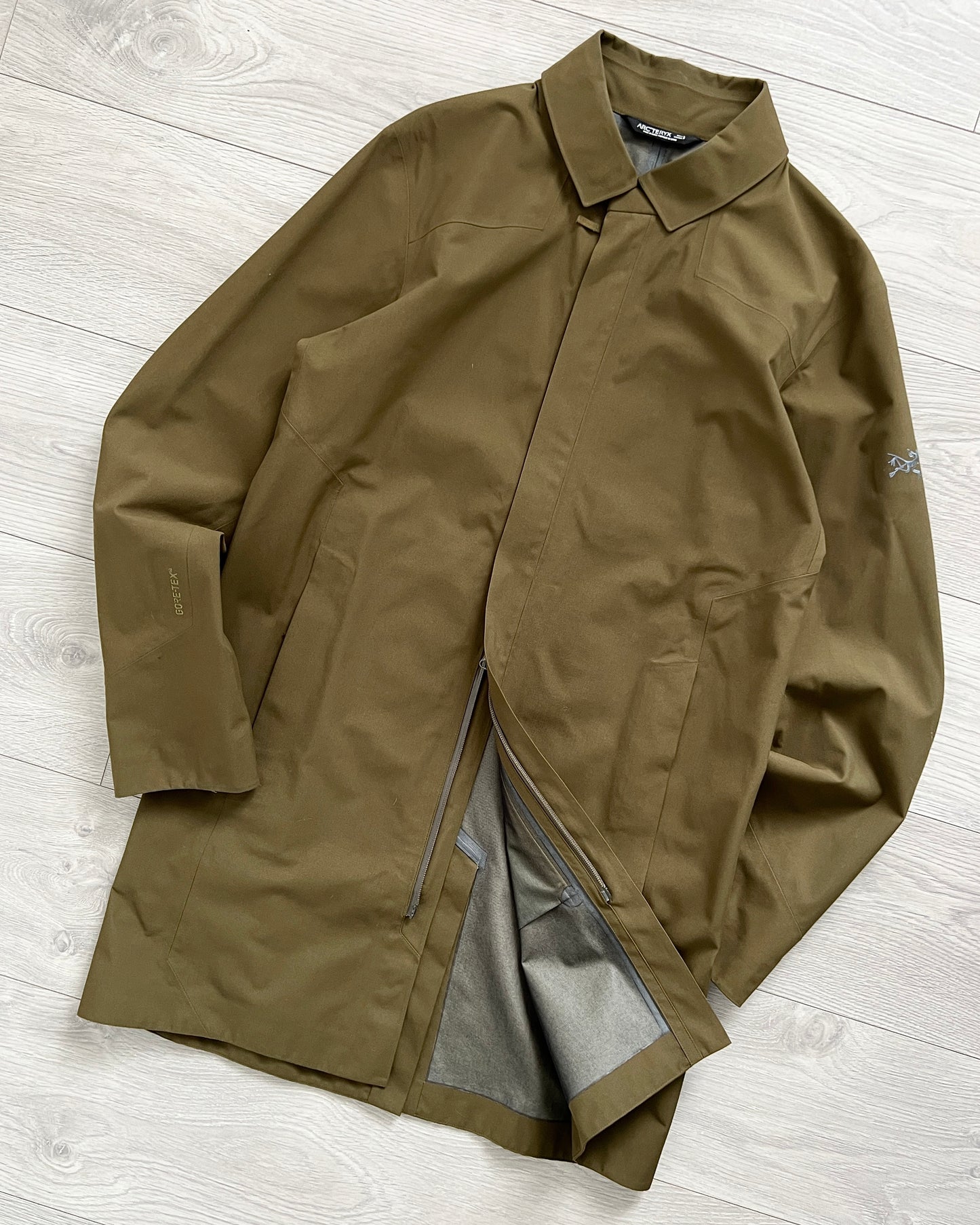 Arcteryx Keppel GoreTex Waterproof Trench Coat - Size S