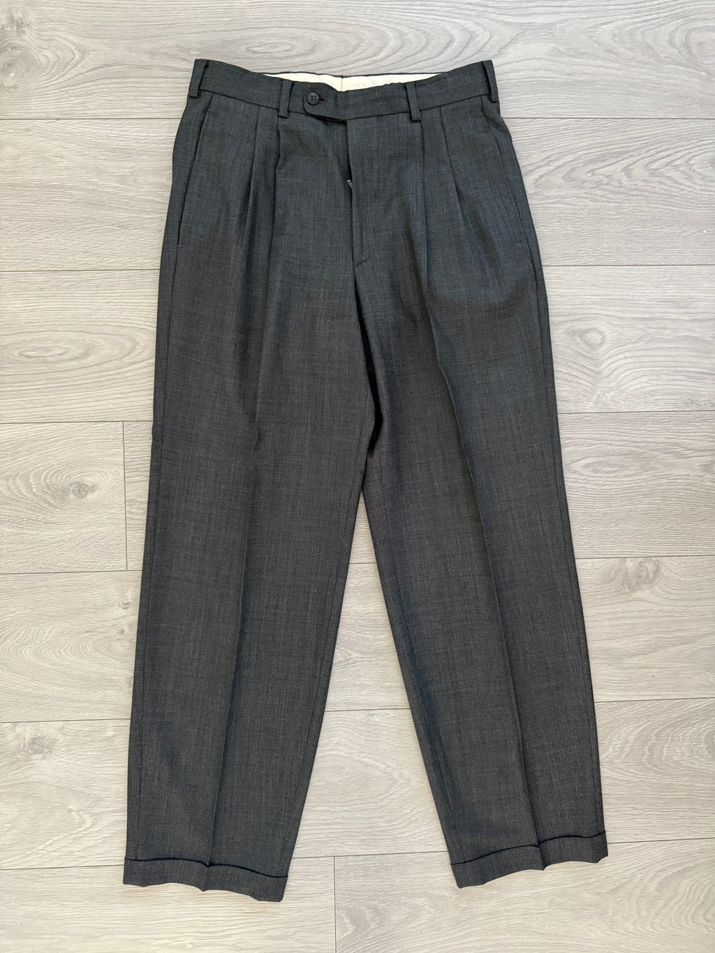 Hugo Boss 1980s 'Bassini Chicago' Peaked Lapel Double Breasted Pleated Wool Cashmere Suit - Size S Jacket / 30" Waist