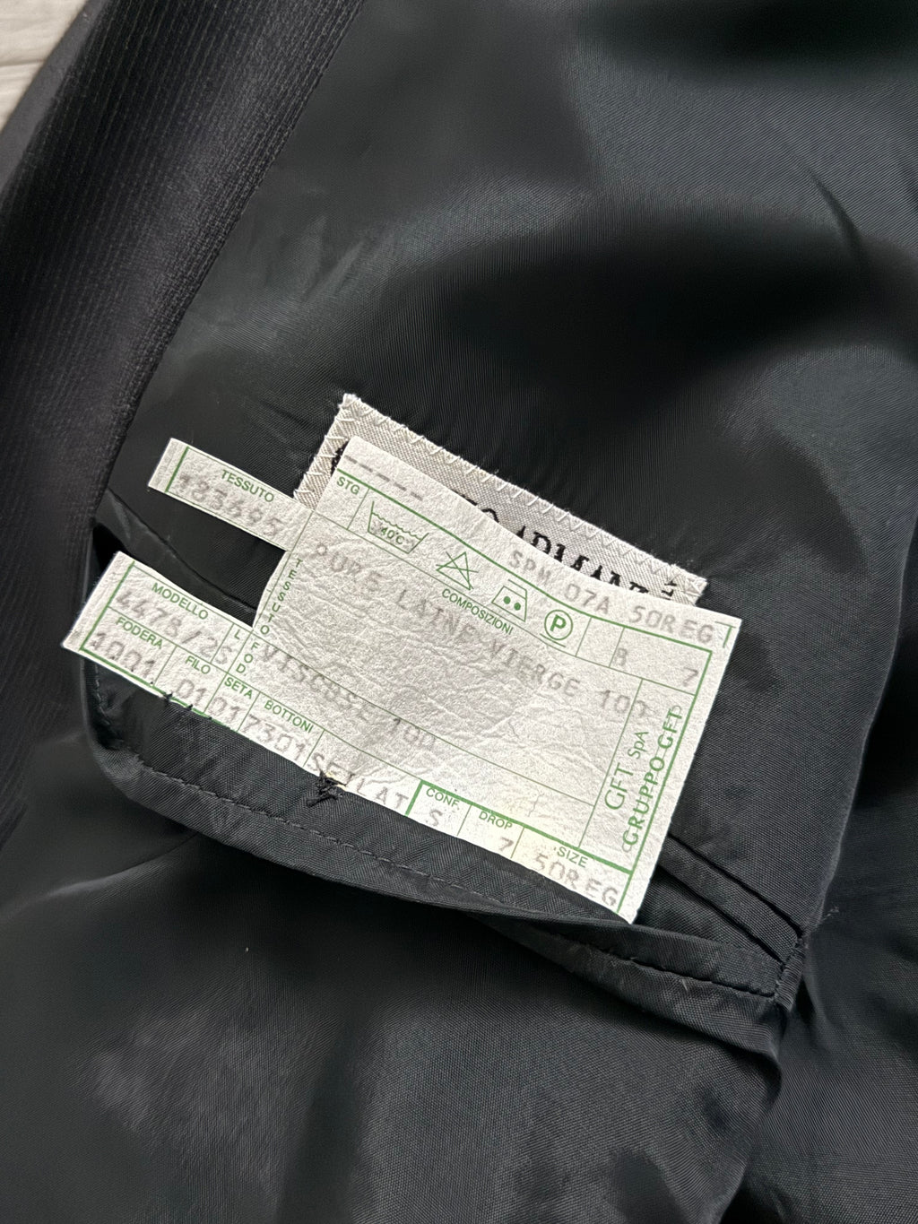 Giorgio Armani 1980s Double Breasted Pleated Wool Suit Black New - Size L Jacket / 32" Waist