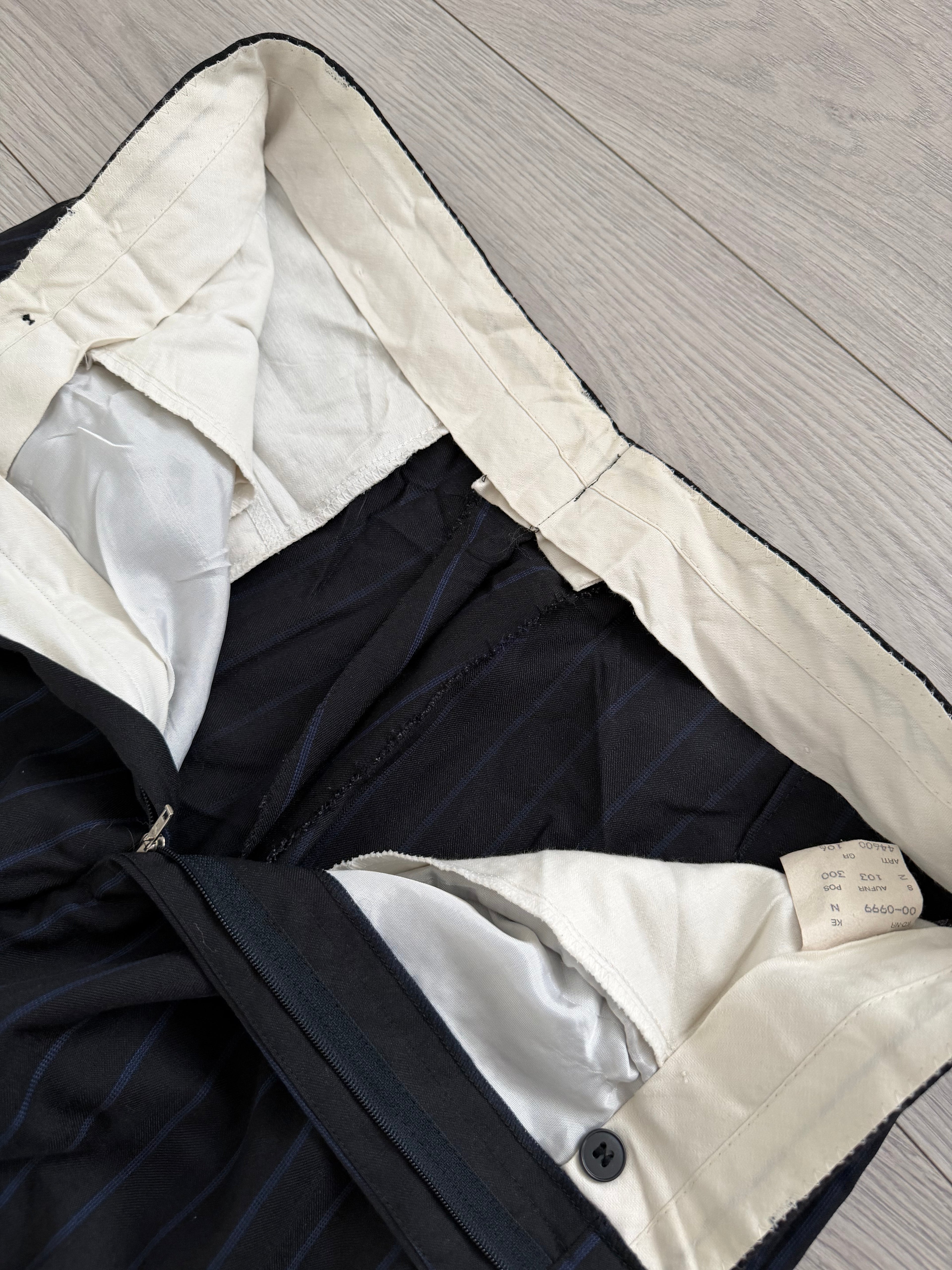 Hugo Boss 1980s Peaked Lapel Double Breasted Pleated Wool Suit - Size XXL Jacket / 34" Waist
