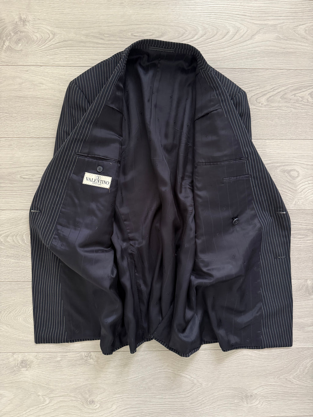 Valentino 1980s 6B Double Breasted Wool Pinestripe Power Suit - Size M Jacket / 32" Waist