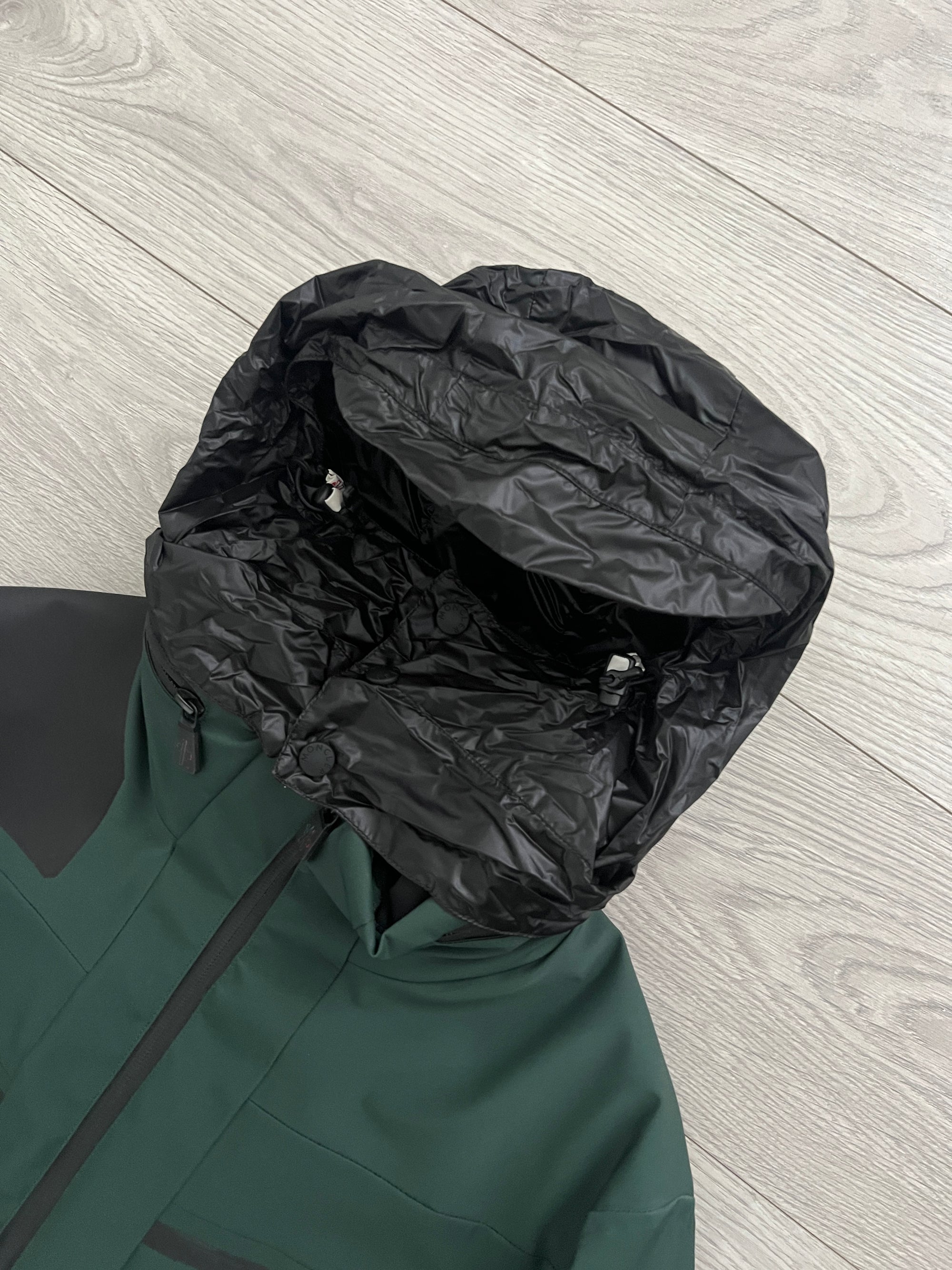 Moncler Grenoble Carmaux Technical Waterproof Insulated Jacket - Size M
